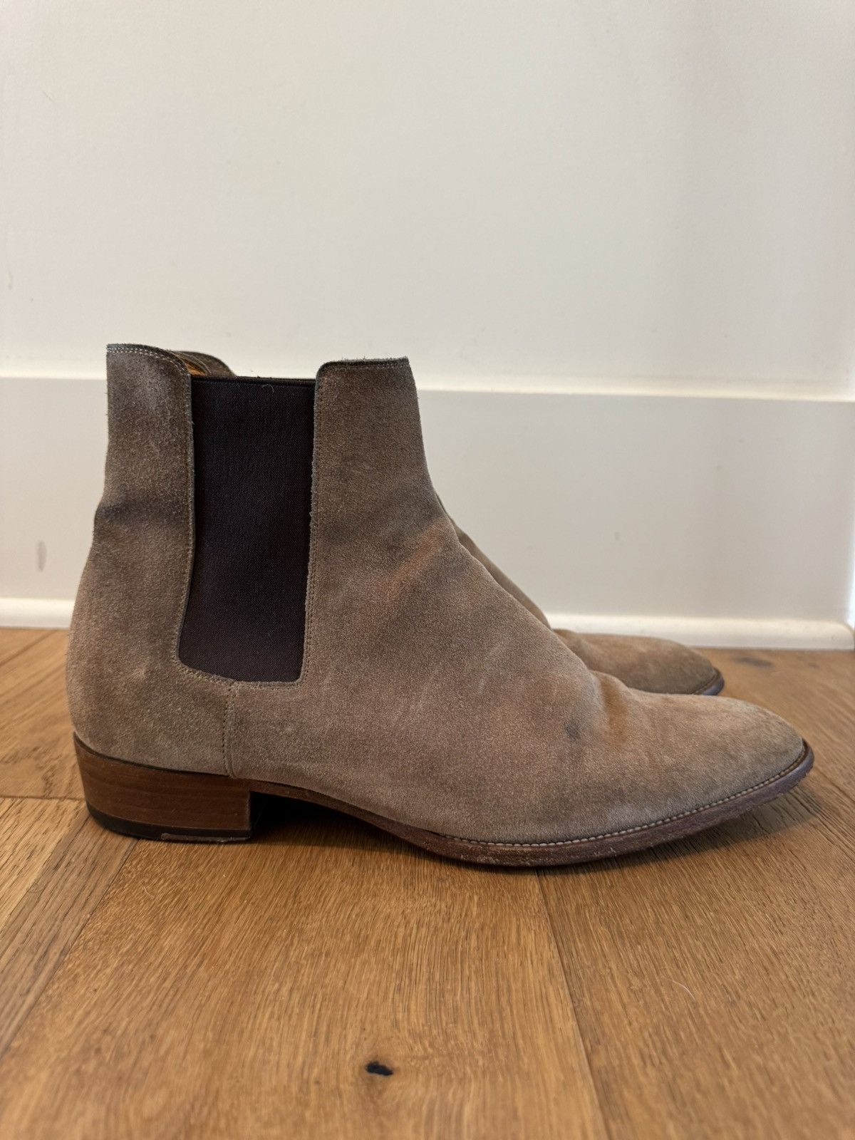 Saint Laurent Paris Suede Chelsea Boots
