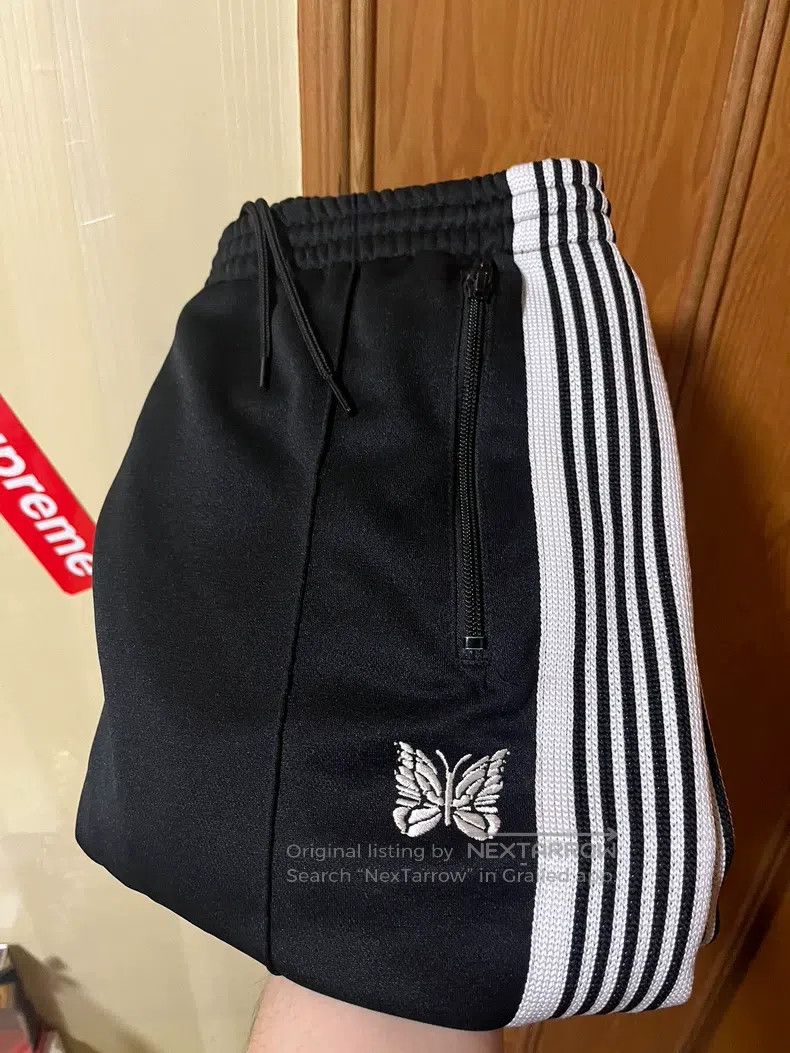 Needles size S Classic Black and White Stripe Butterfly Pan
