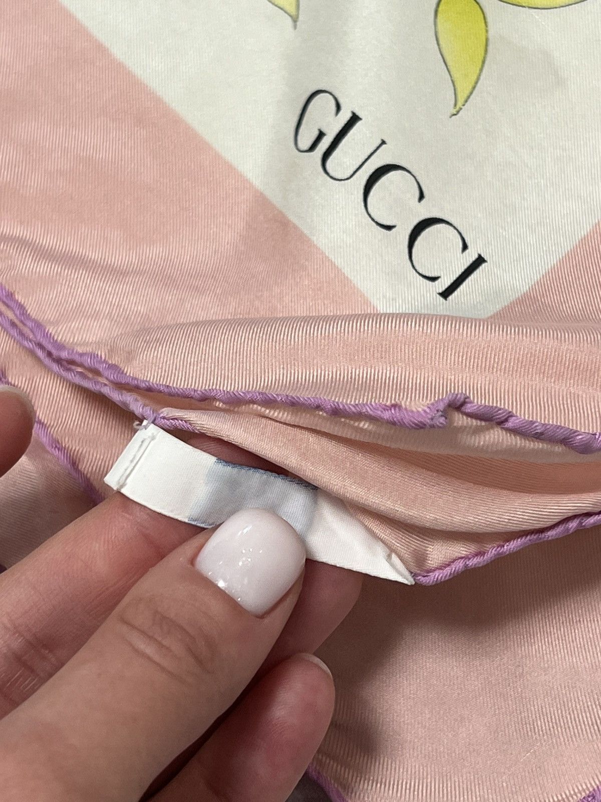 Gucci Gucci silk scarf with floral print and pink border Size ONE SIZE - 6 Thumbnail