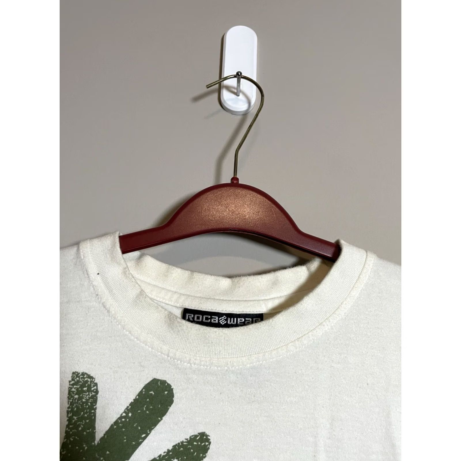 Rocawear VINTAGE Rocawear Buck Buck Bucks T Shirt 2XL Men's White Crew Neck Short Sleeve Logo 90s Hip Hop 2000-2009 Size US XXL / EU 58 / 5 - 4 Thumbnail