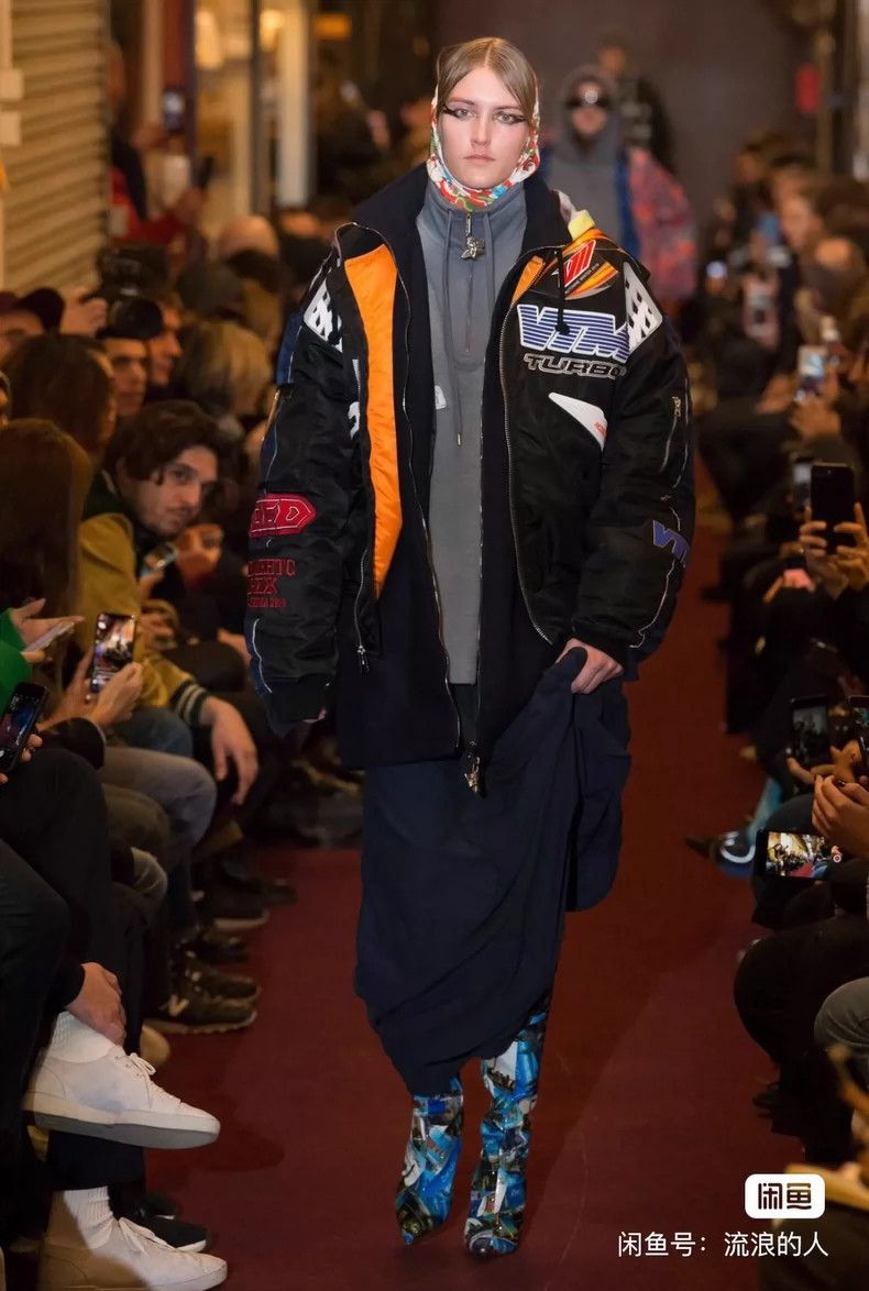 Vetements Vetements Alpha AW18 Racing Silhouette Silicone Model Bomb Size US S / EU 44-46 / 1 - 9 Thumbnail