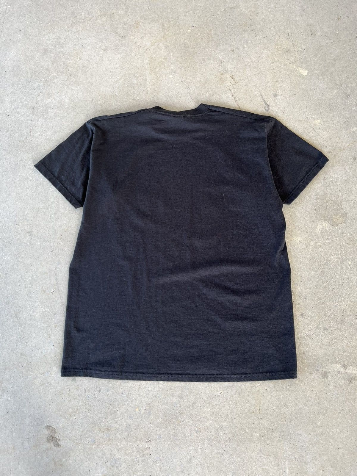 Band Tees Vintage 00’s Pink Floyd The Barber Band T-Shirt Size US XL / EU 56 / 4 - 2 Thumbnail