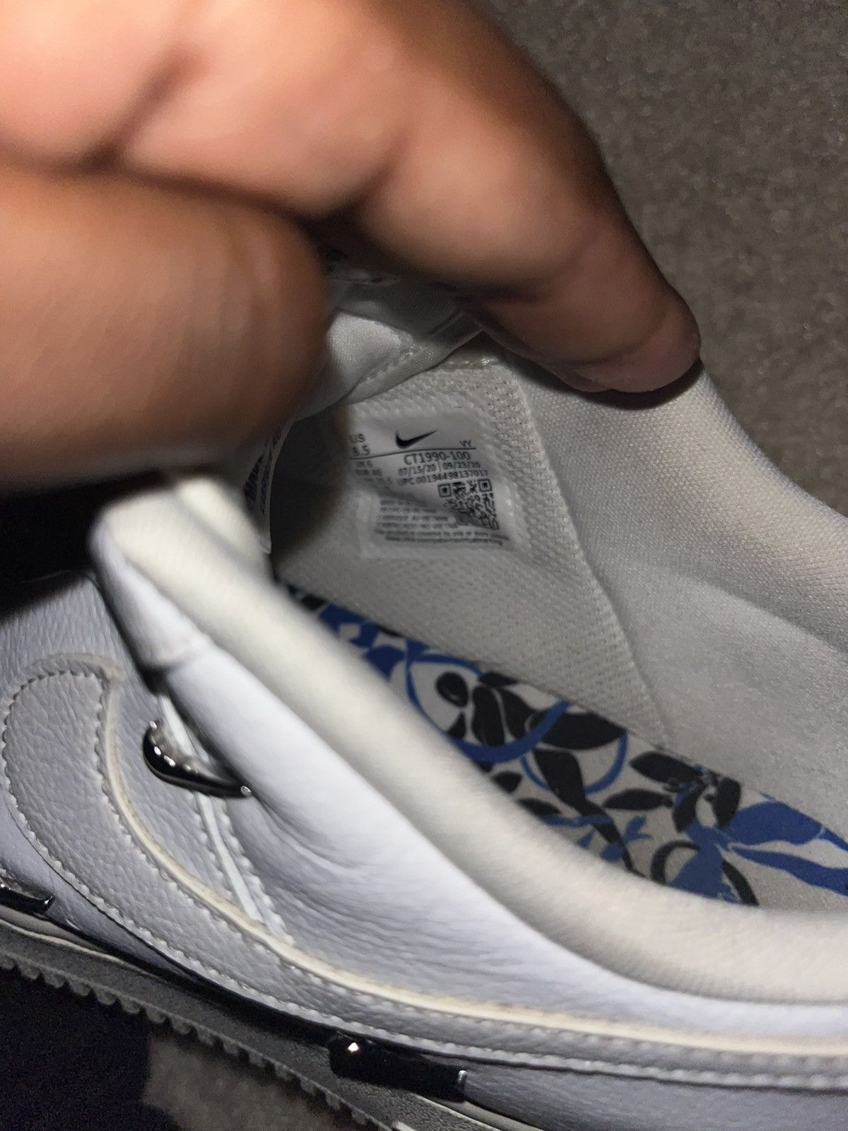 Nike WMNS AIR FORCE 1 '07 LX 'SISTERHOOD - WHITE METALLIC SILVER' Size US 8.5 / EU 41-42 - 6 Thumbnail