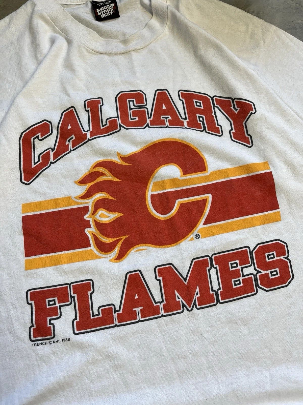 NHL Vintage 1988 Calgary Flames NHL Graphic Tee Size US XL / EU 56 / 4 - 4 Thumbnail