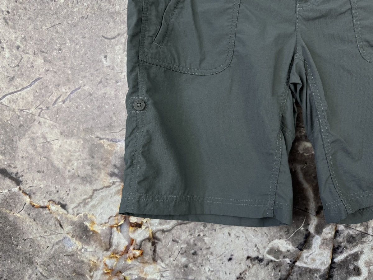 Arc'teryx × The North Face Women’s The North Face Shorts Outdoor Size EU 8 Size 30" / US 8 / IT 44 - 3 Thumbnail