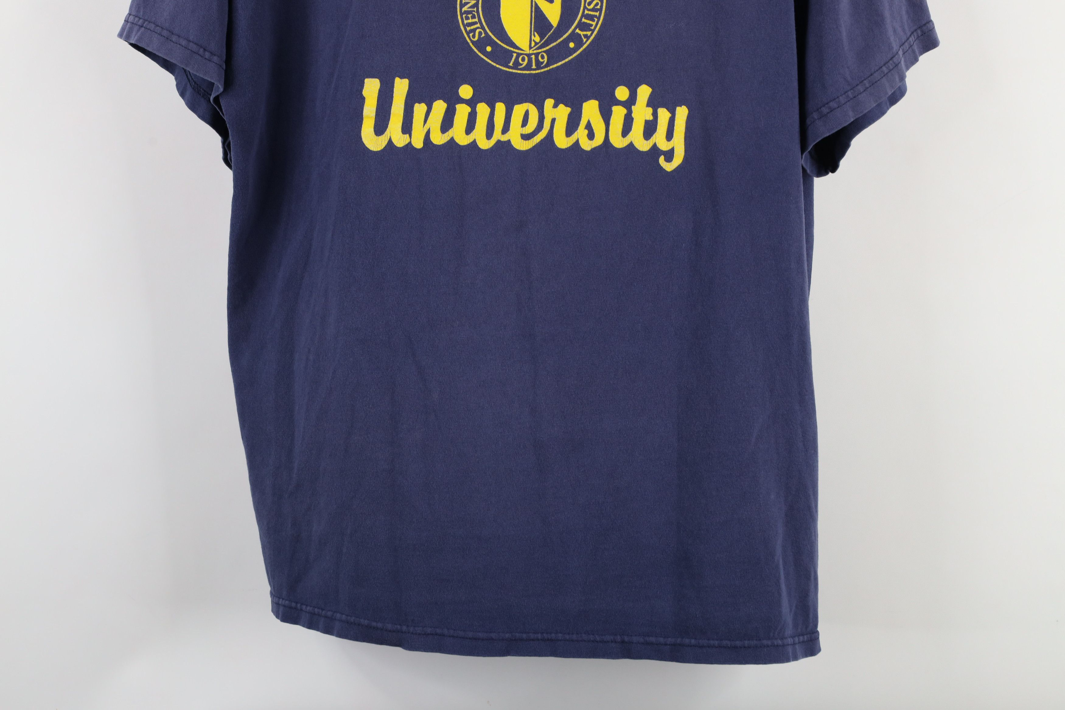 Vintage Vintage 90s Siena Heights University Short Sleeve T-Shirt Size US L / EU 52-54 / 3 - 3 Thumbnail