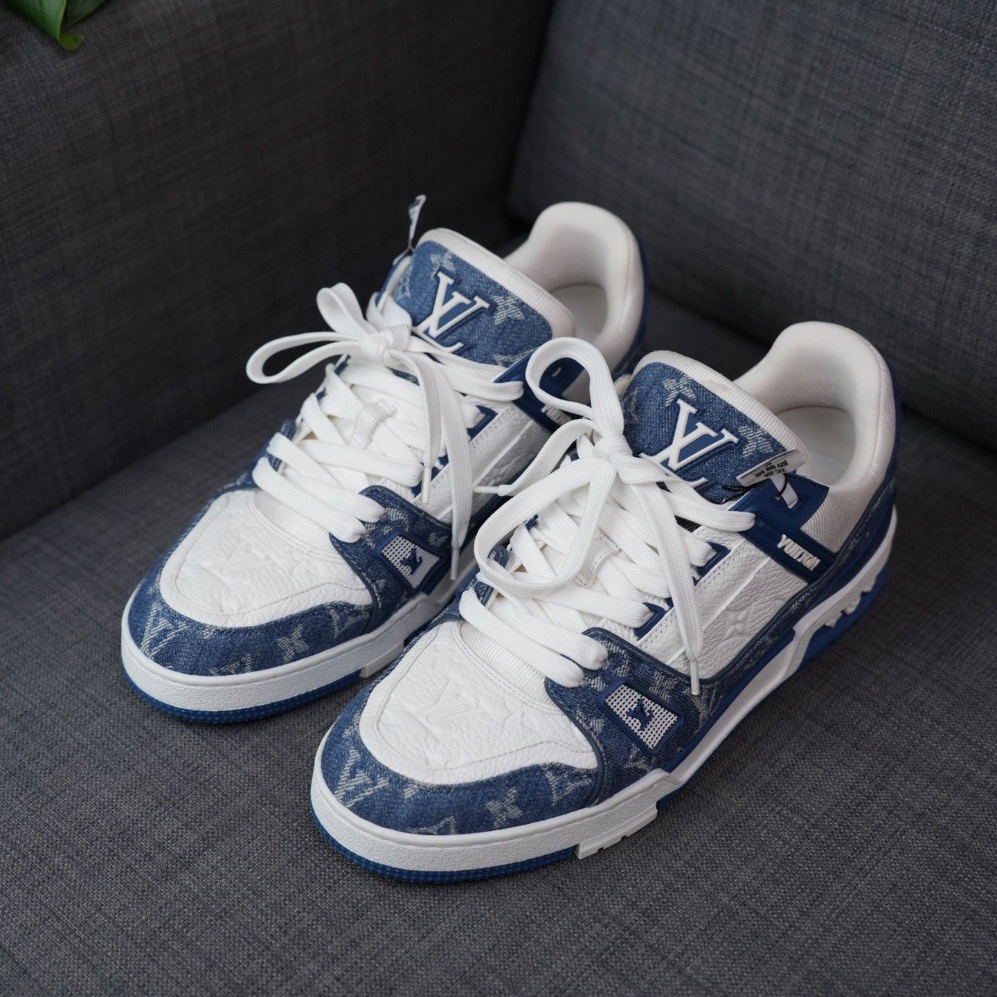 Louis Vuitton Louis Vuitton Training Denim Blue Lowtop Sneakers 10 Men Size US 10 / EU 43 - 1 Thumbnail