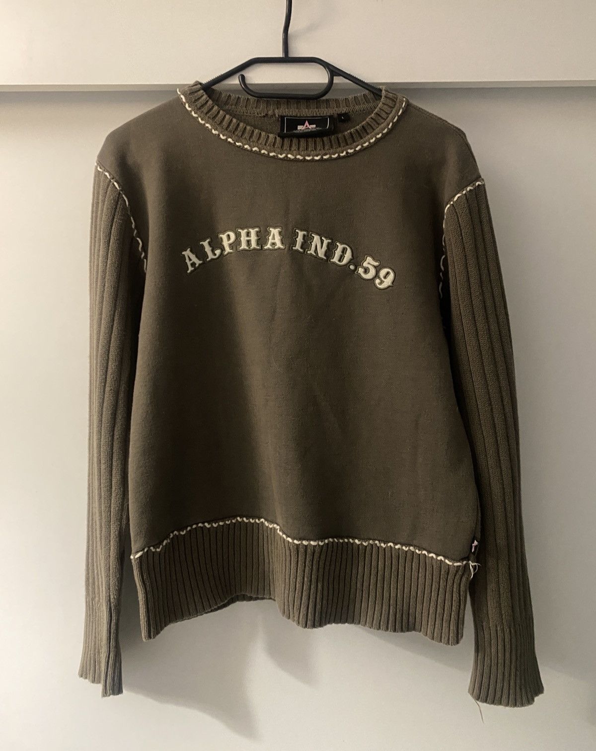Alpha infustries rare military khaki women knitwear big logo