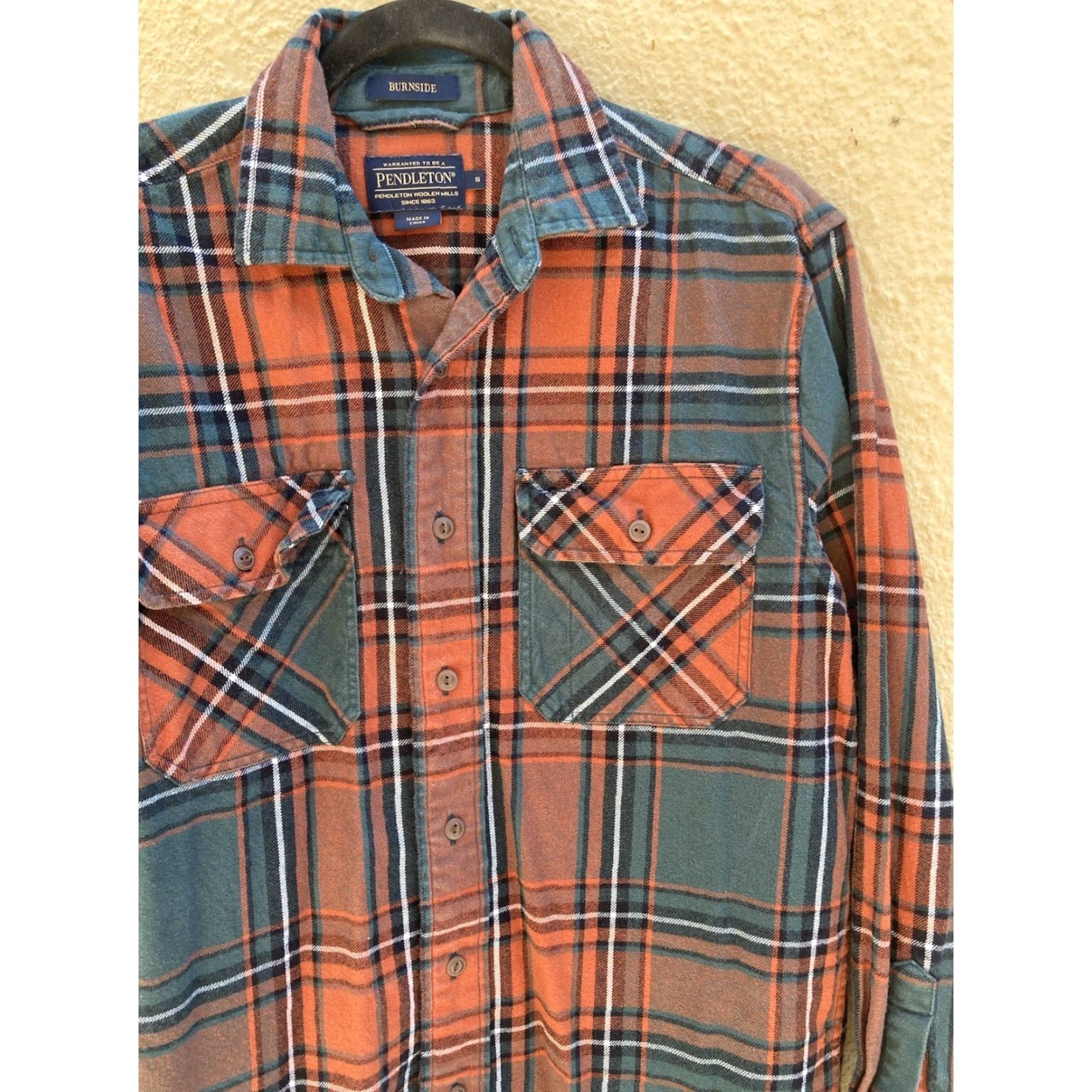 Pendleton Pendleton Burnside Shirt Multicolor Flannel Button-Up Cotton 100% Men’s S Short Sleeve? No, long sleeve. Size US S / EU 44-46 / 1 - 7 Thumbnail