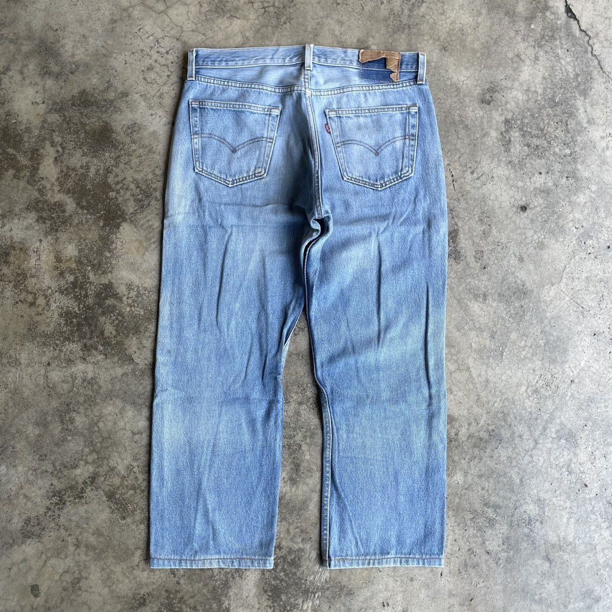 Levi's Vintage Clothing 🔥Vintage 90s Levis 501 Stoned Washed Distress Dirty Jeans Size US 34 / EU 50 - 4 Thumbnail