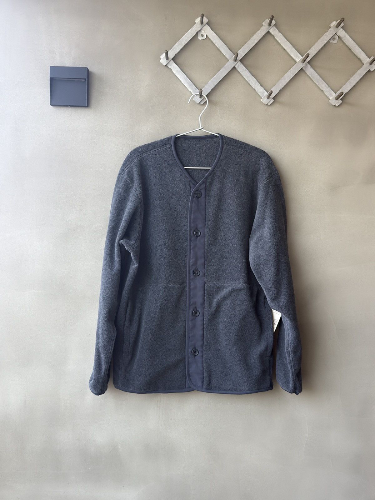 Muji MUJI Japan Mens Charcoal Fleece Button Front Cardigan Jacket Size US M / EU 48-50 / 2 - 1 Thumbnail