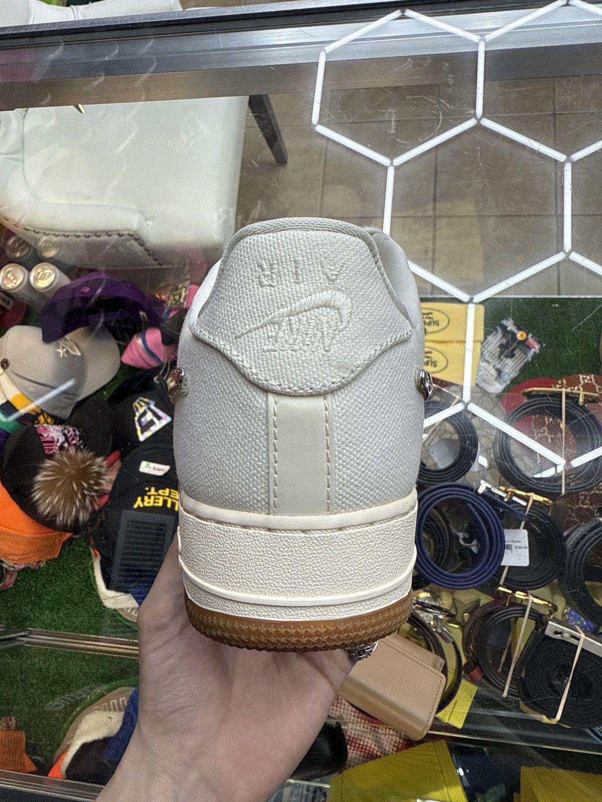 Nike Size 9.5 - Nike Air Force 1 x Travis Scott Sail 2018 Size US 9.5 / EU 42-43 - 15 Thumbnail
