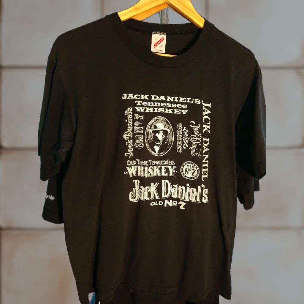 Jerzees VINTAGE Jack Daniels Whiskey T-shirt Made In USA Size Large USA Mens T-Shirt Black 50/50 Vintage 90s Size US L / EU 52-54 / 3 - 1 Thumbnail
