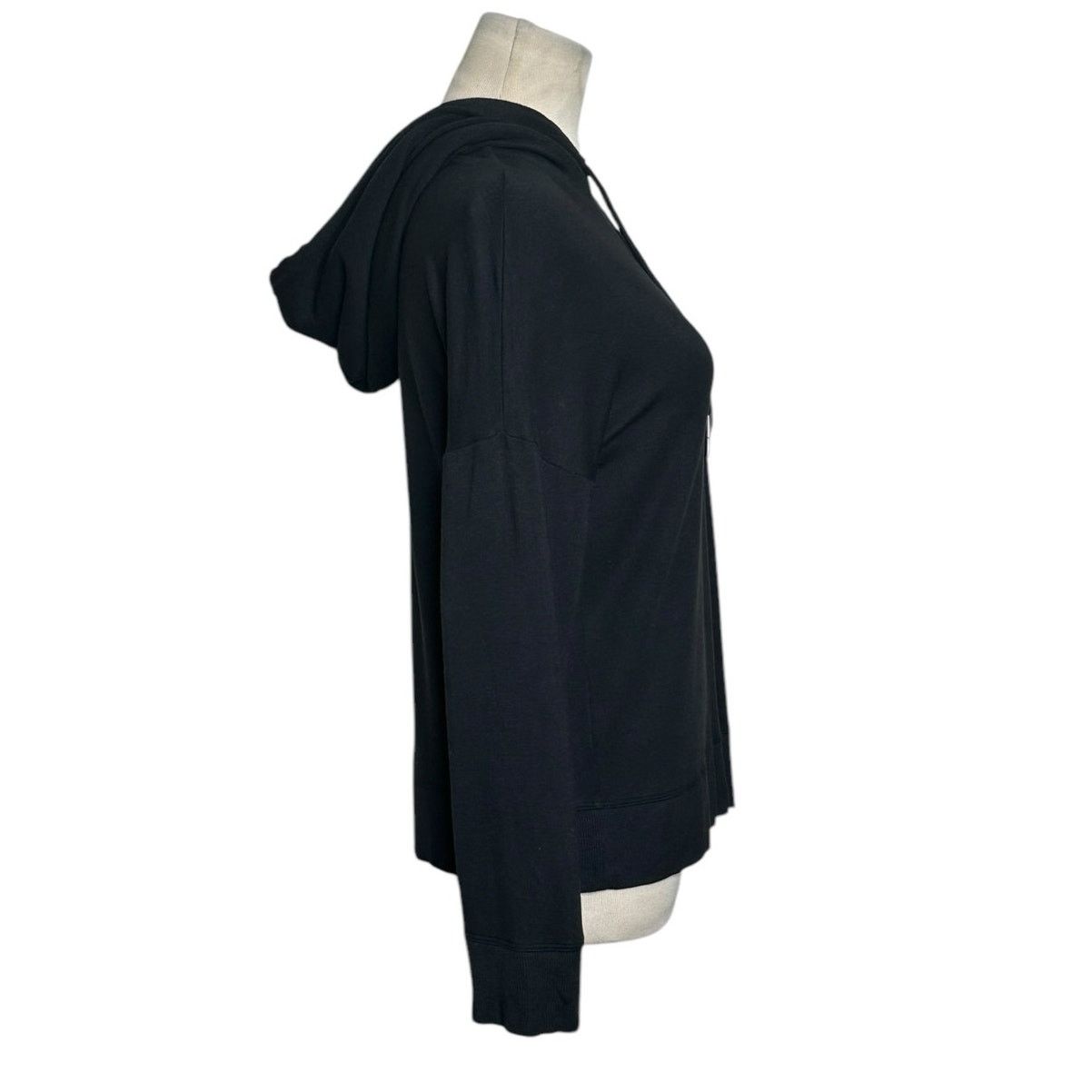 Victoria's Secret Victoria's Secret black sherpa hoodie sweatshirt size XS Size XS / US 0-2 / IT 36-38 - 6 Thumbnail