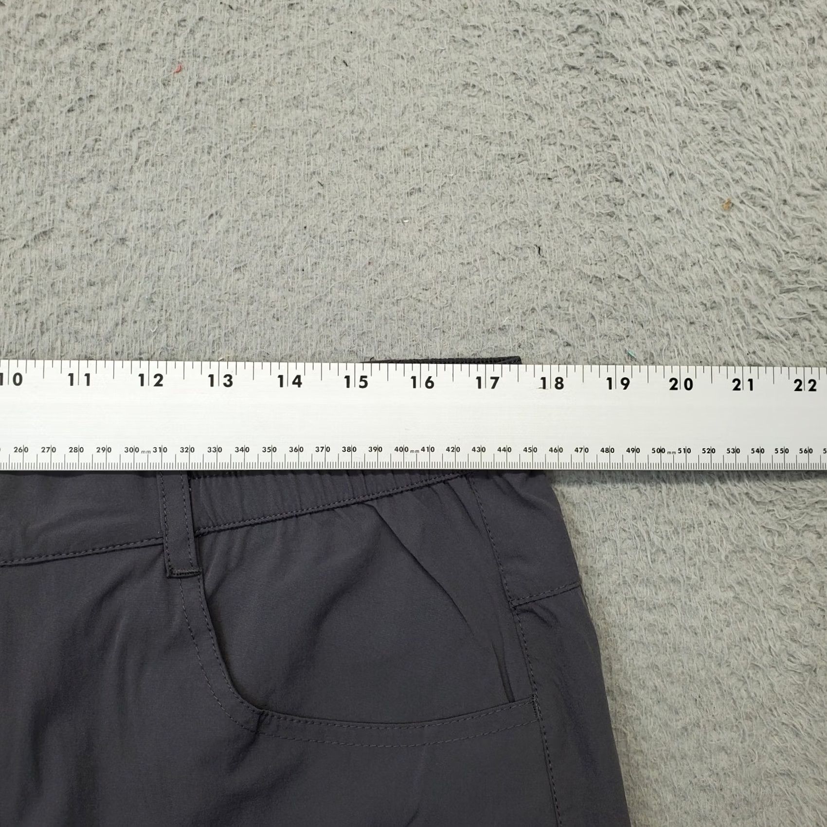 Vintage EZRUN Cargo Short Mens L Gray Stretch Nylon Regular Pockets Outdoor Size US 33 - 5 Thumbnail