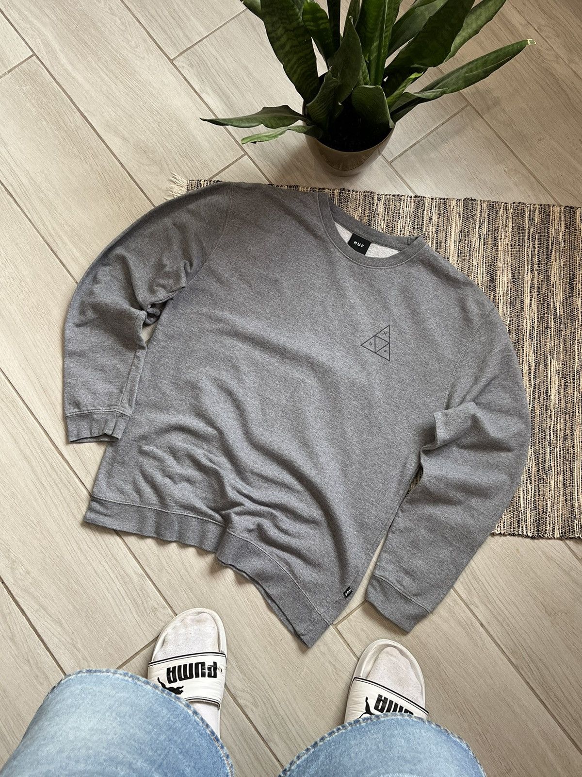 Huf HUF sweatshirt blank grey minimalistic Size US L / EU 52-54 / 3 - 2 Thumbnail