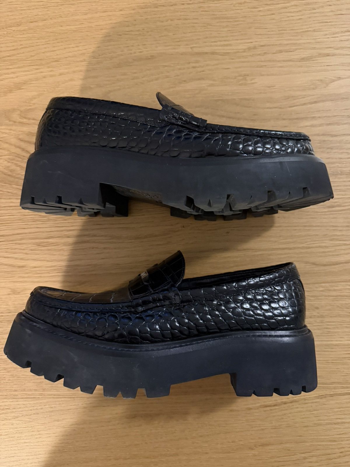 Celine Bulky Crocodile Stamped Calfskin Penny Loafer Size US 9 / EU 42 - 4 Thumbnail