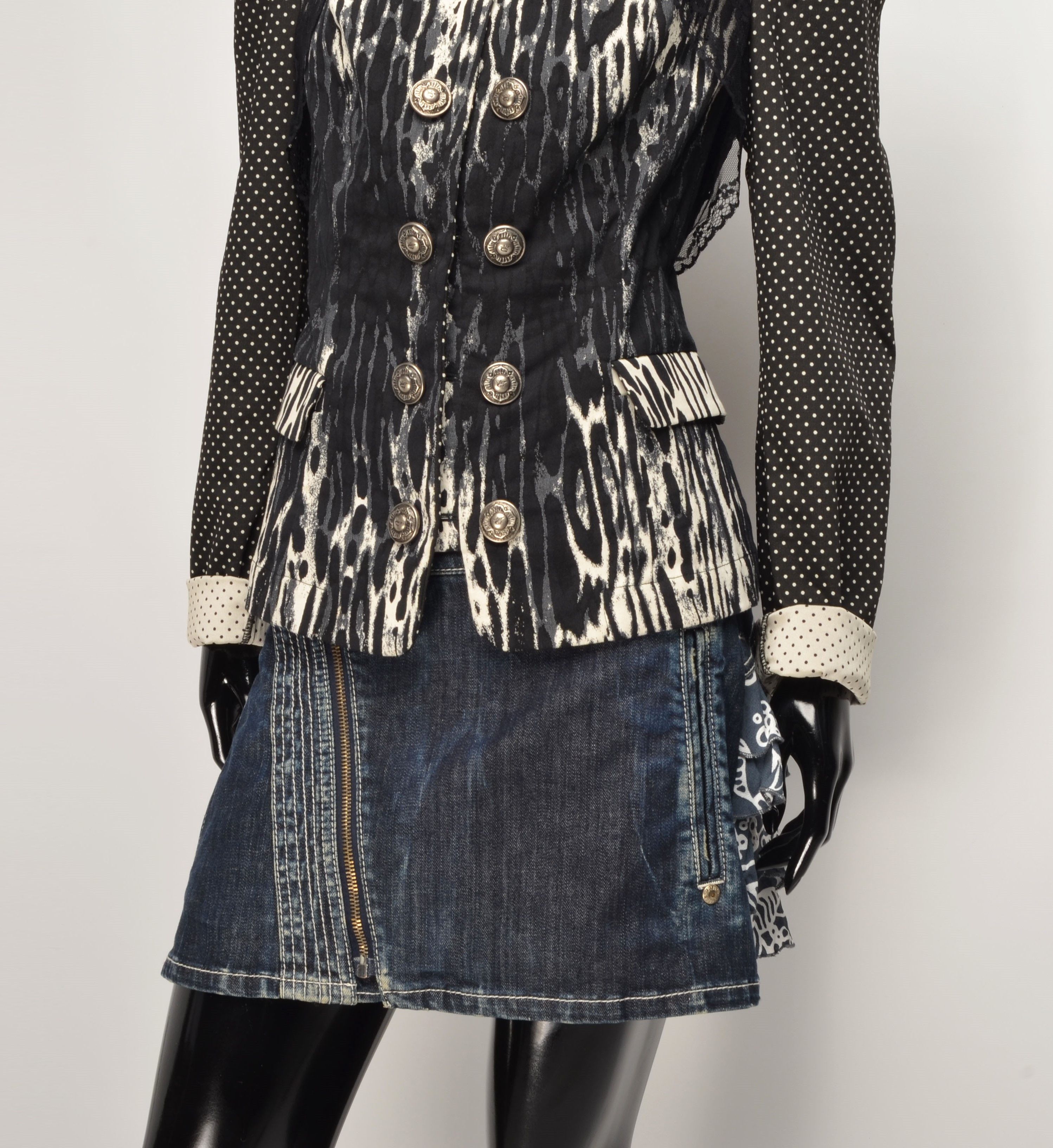 Vintage Vintage Y2K Save the Queen Grunge Goth Blazer Jacket Size XL / US 12-14 / IT 48-50 - 3 Thumbnail