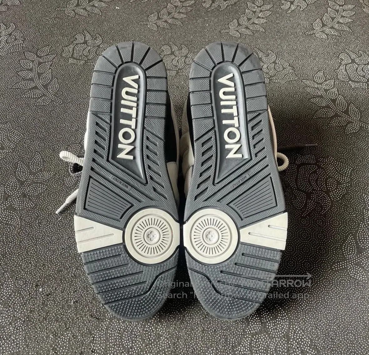 Louis Vuitton LV lowtop sneakers wxx. Size US 10.5 / EU 43-44 - 4 Thumbnail