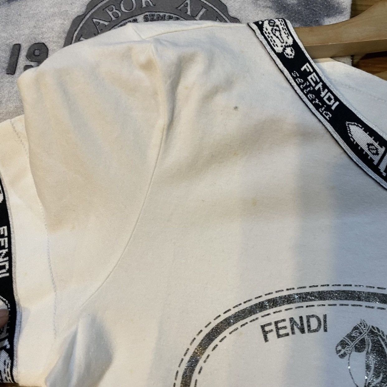 Fendi Fendi Selleria Roma Horse Logo Monogram Trim T-Shirt White Size M / US 6-8 / IT 42-44 - 13 Thumbnail