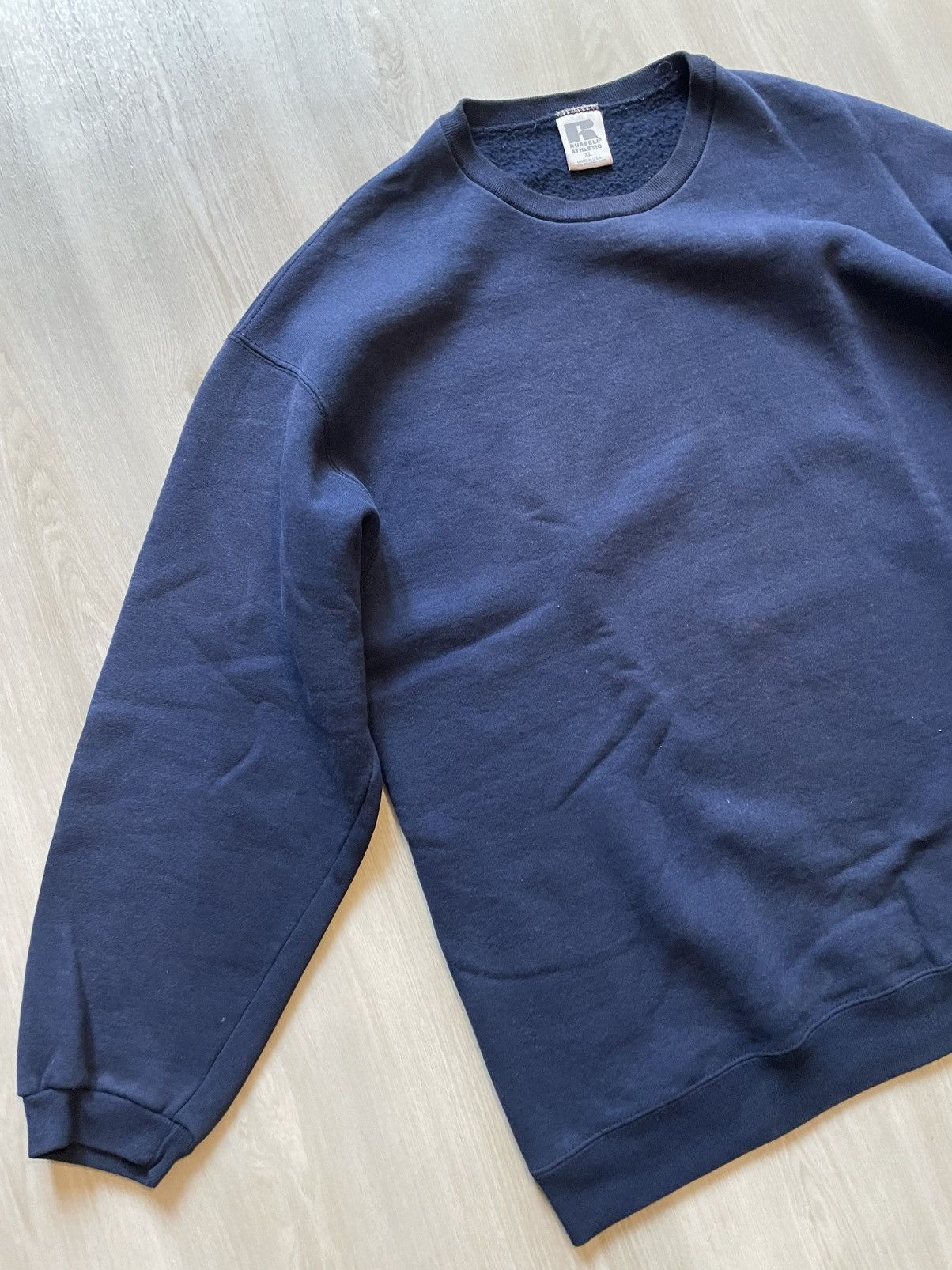 Russell Athletic Vintage Russell Athletic Navy Blank Crewneck Sweater USA XL Size US XL / EU 56 / 4 - 4 Thumbnail