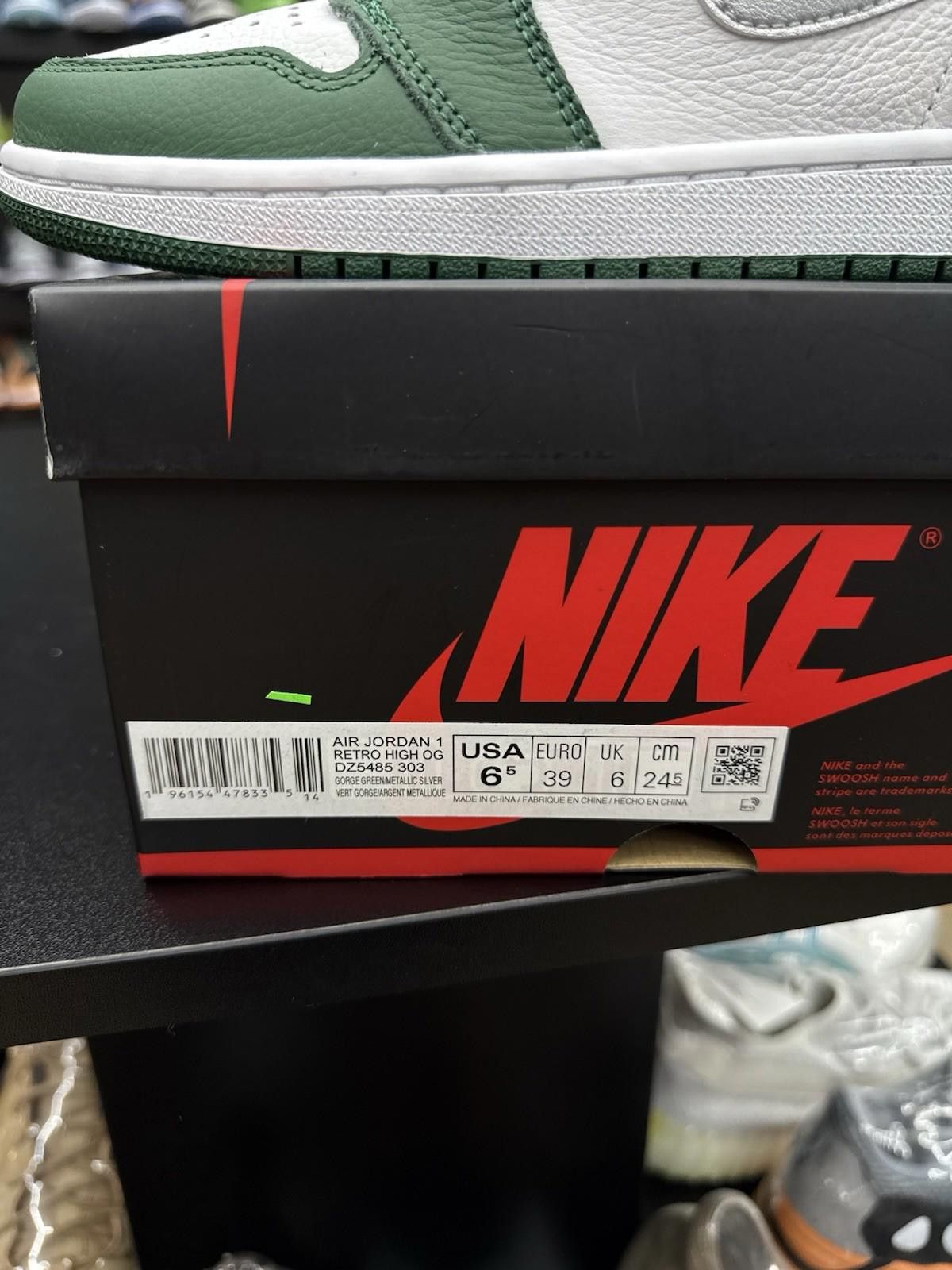 Jordan Brand Air Jordan 1 Retro High Og Gorge Green DZ5485-303 6.5M New Size US 6.5 / EU 39-40 - 10 Thumbnail
