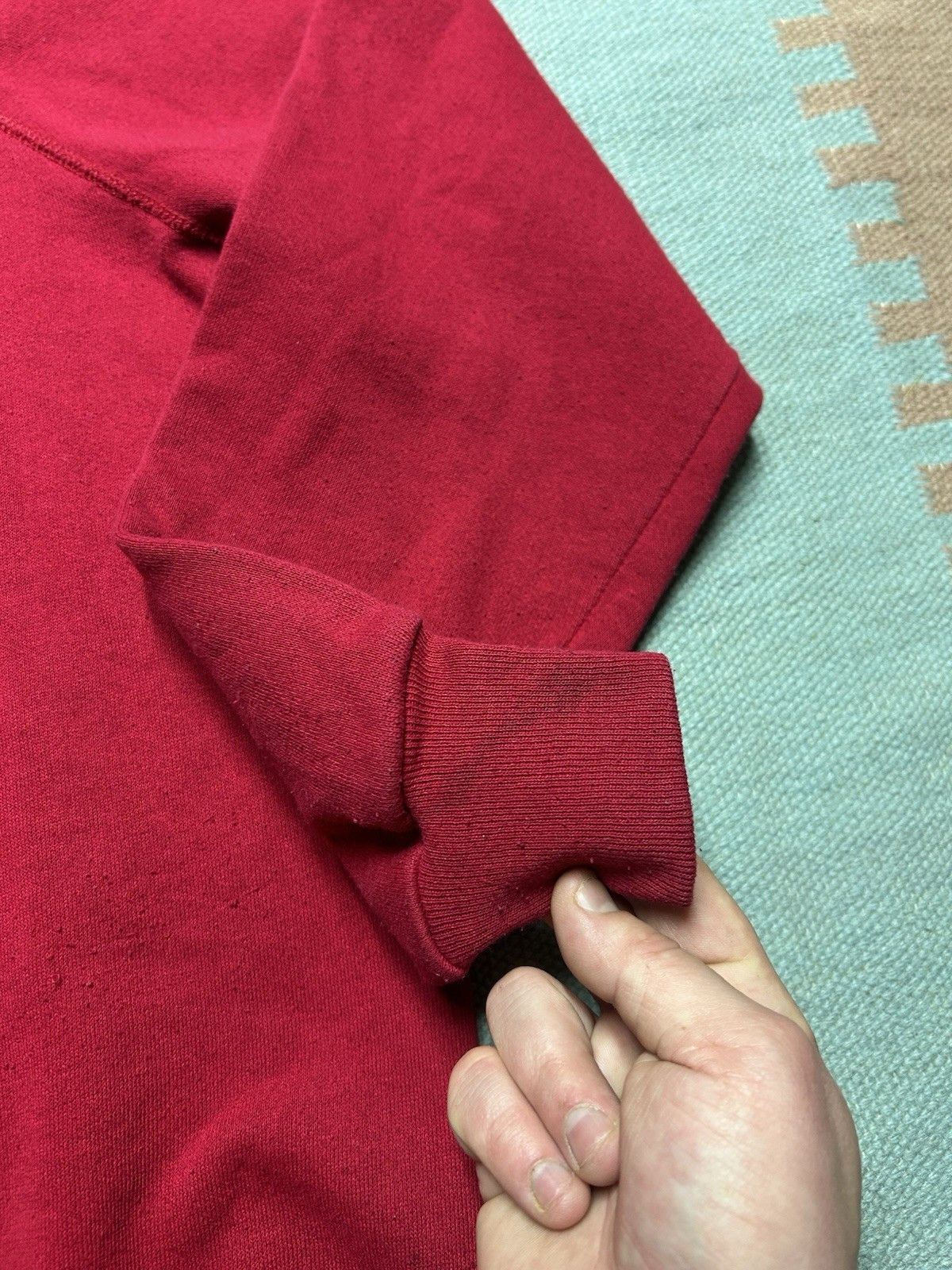 Vintage Vintage 80s crewneck sweatshirt blank crimson red raglan XL Size US XL / EU 56 / 4 - 5 Thumbnail