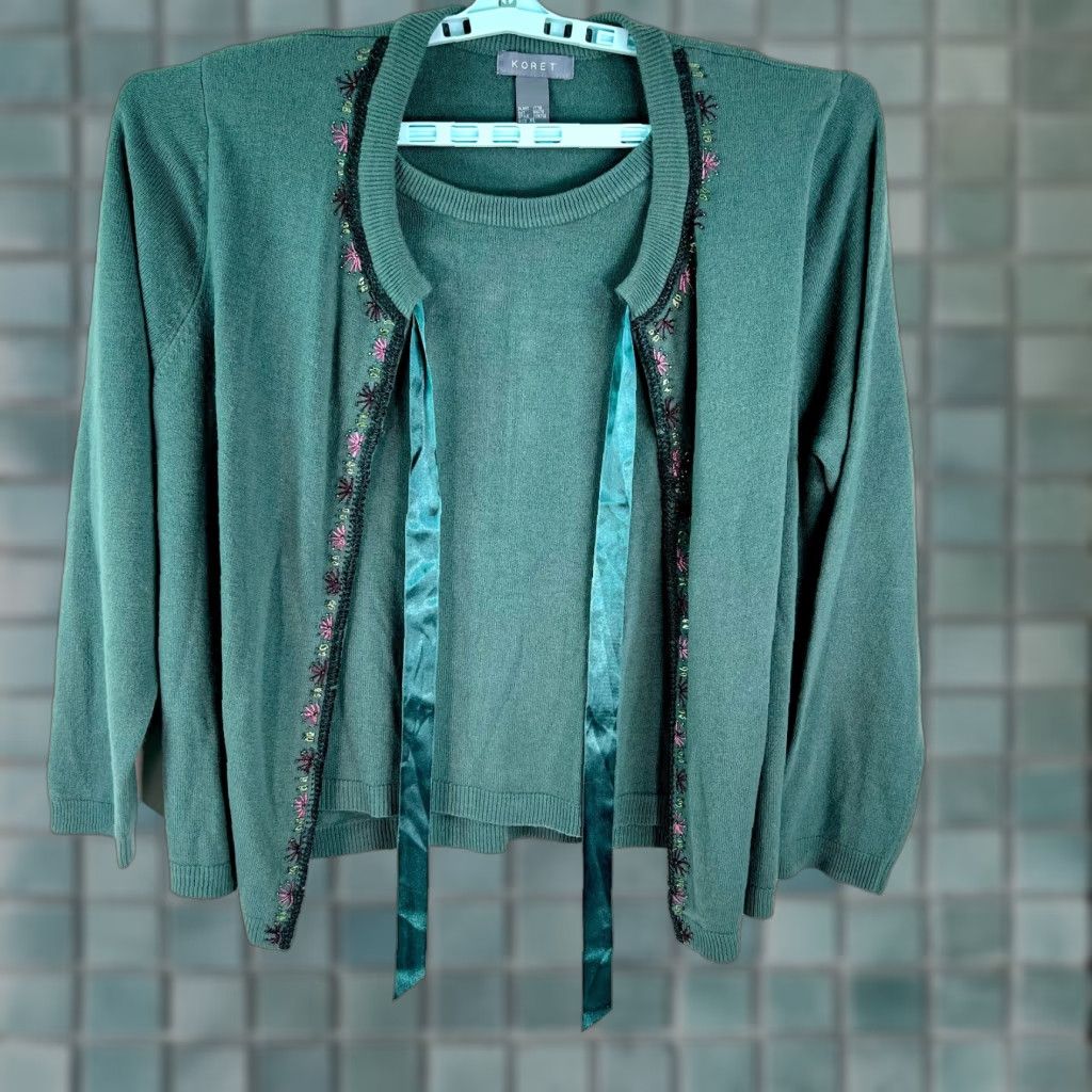 Vintage Koret Women Cardigan XL Green Acrylic Knitted Double Layer Pullover Round Neck Long Sleeve Regular Fit Collarless Embroidered Casual Winter Size XL / US 12-14 / IT 48-50 - 1 Thumbnail