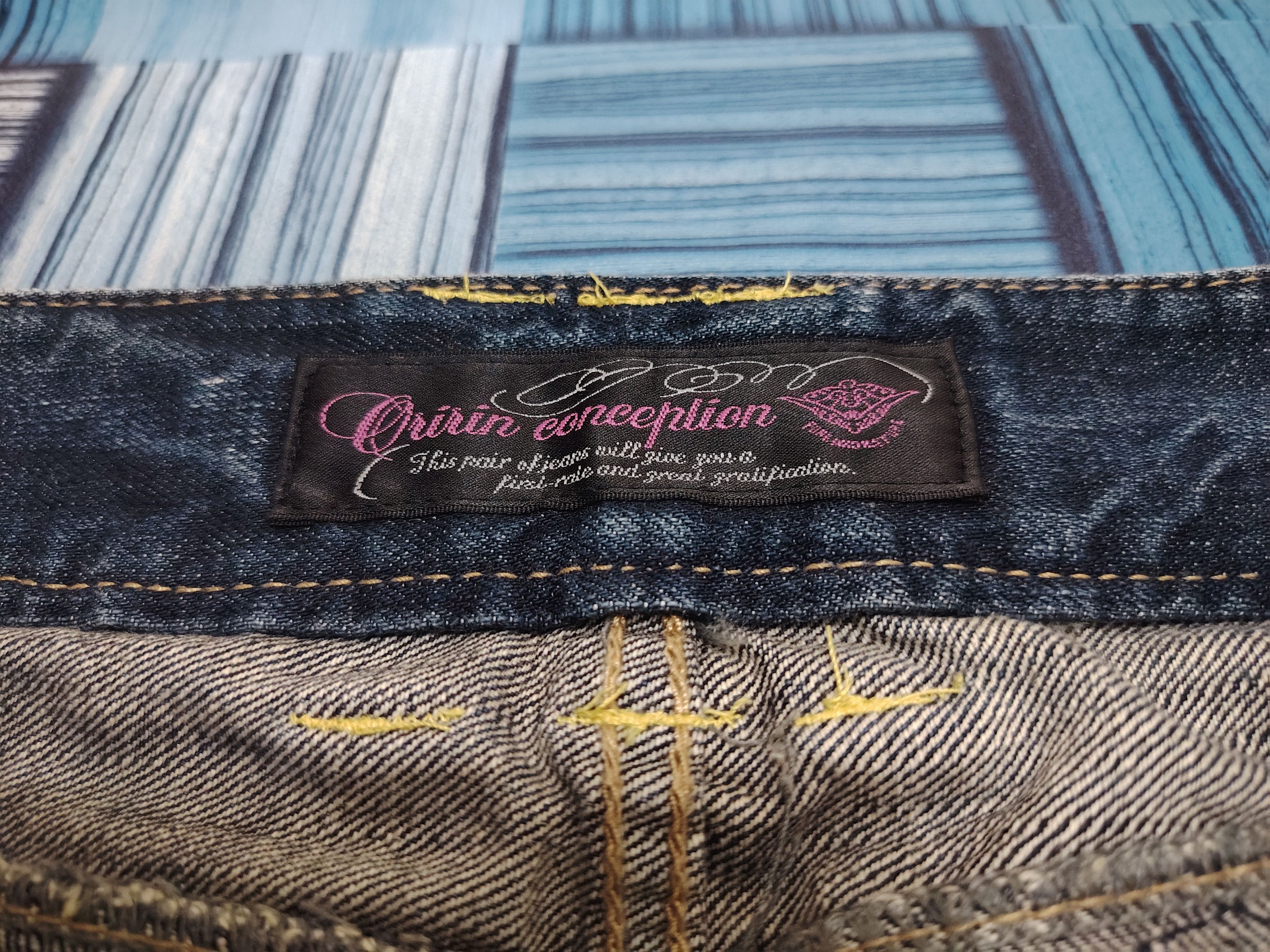 Le Grande Bleu (L.G.B.) Japanese Oririn wings embroidery back whiskers flare jeans Size US 28 / EU 44 - 8 Thumbnail
