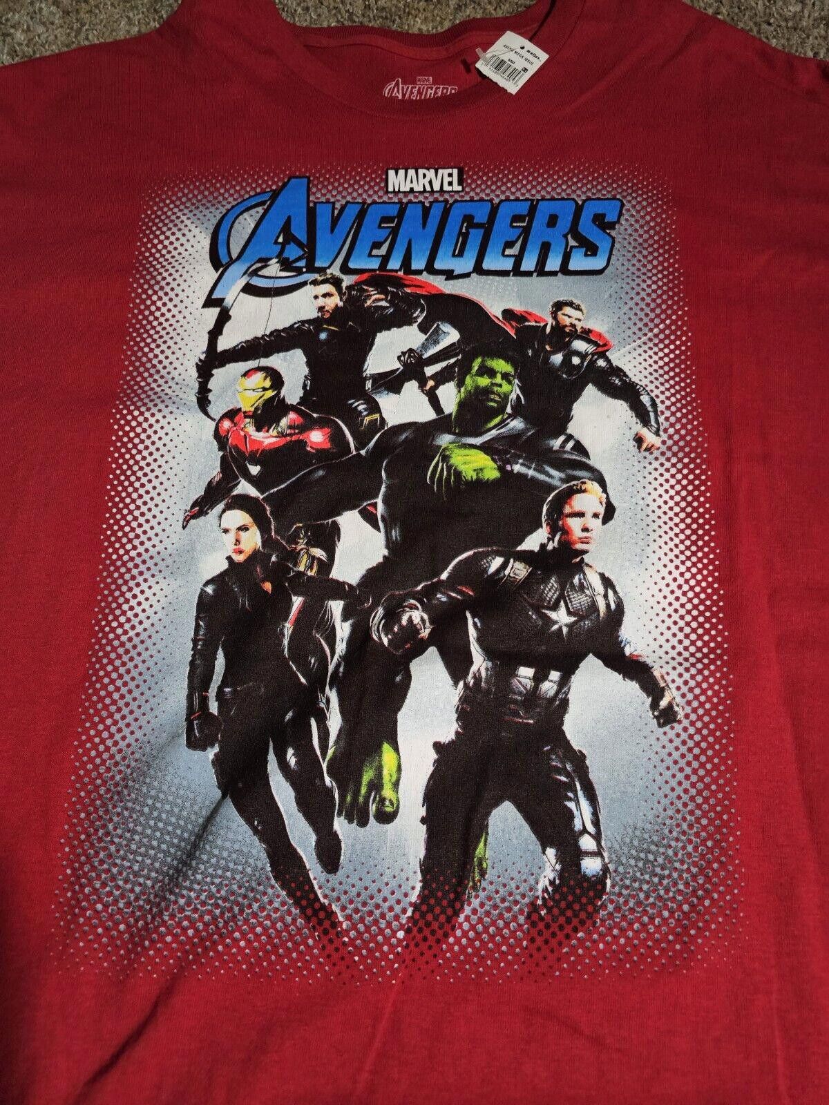 Marvel Comics The Avengers Mega Issue Red XL T-shirt NWT Marvel Disney Size US XL / EU 56 / 4 - 2 Thumbnail