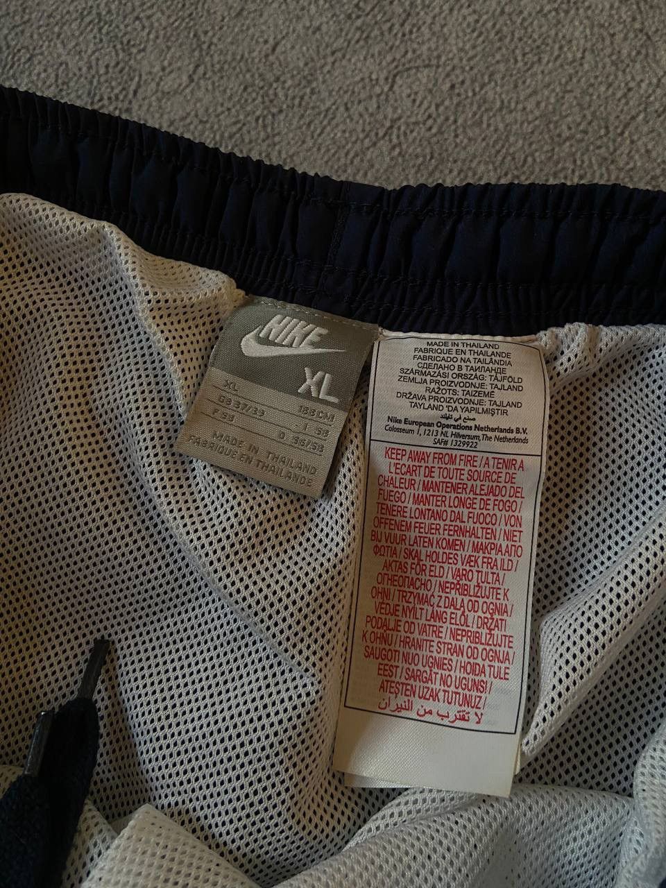 Nike Nike Vintage Nylon Shorts Swoosh Y2K Size US 36 / EU 52 - 6 Thumbnail