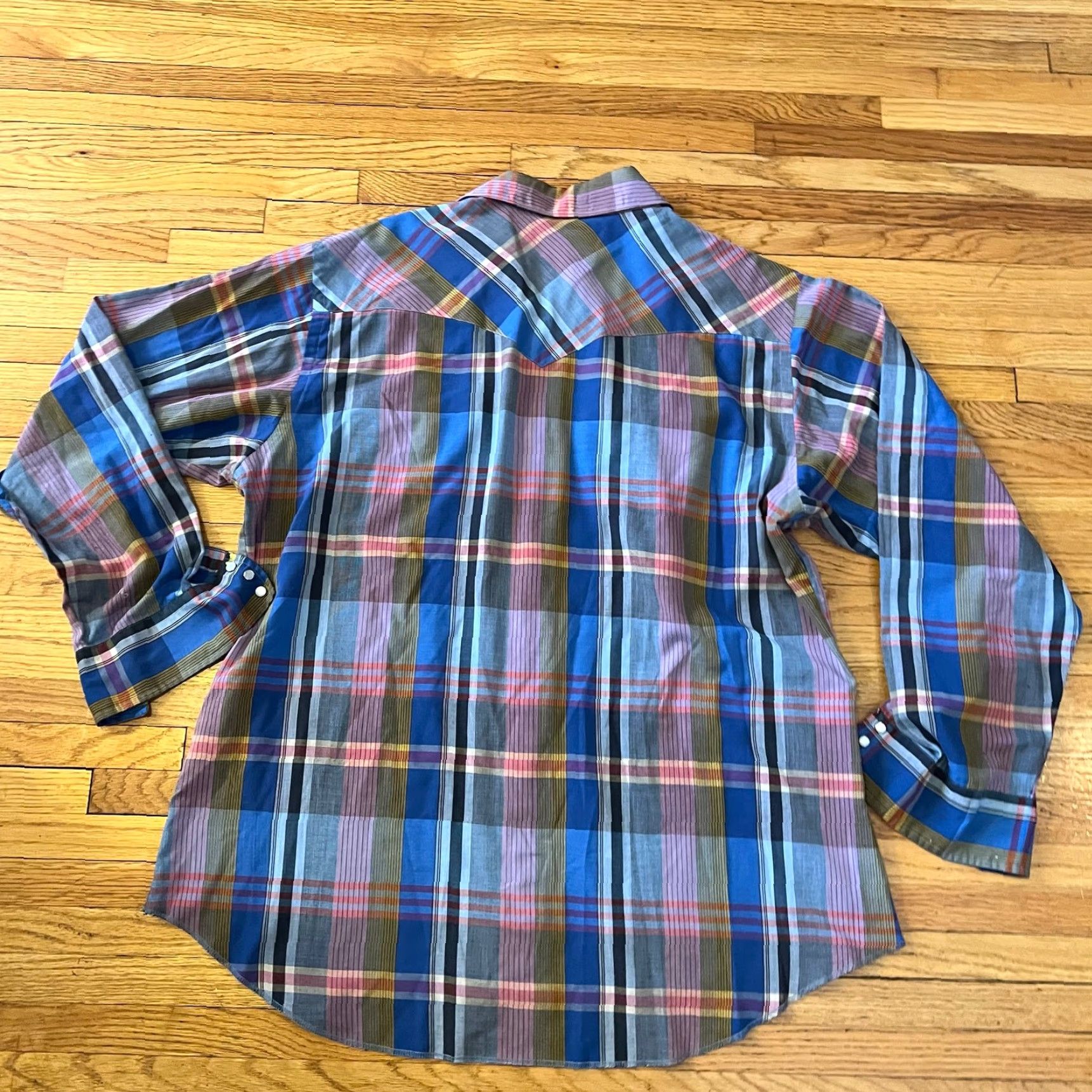 Wrangler Wrangler Shirt Mens 17 1/5 36 Cowboy Cut X-Long Tails Long Sleeve Pearl Snap Pink 17.5 Regular Long Sleeve Mens Size US XXL / EU 58 / 5 - 5 Thumbnail