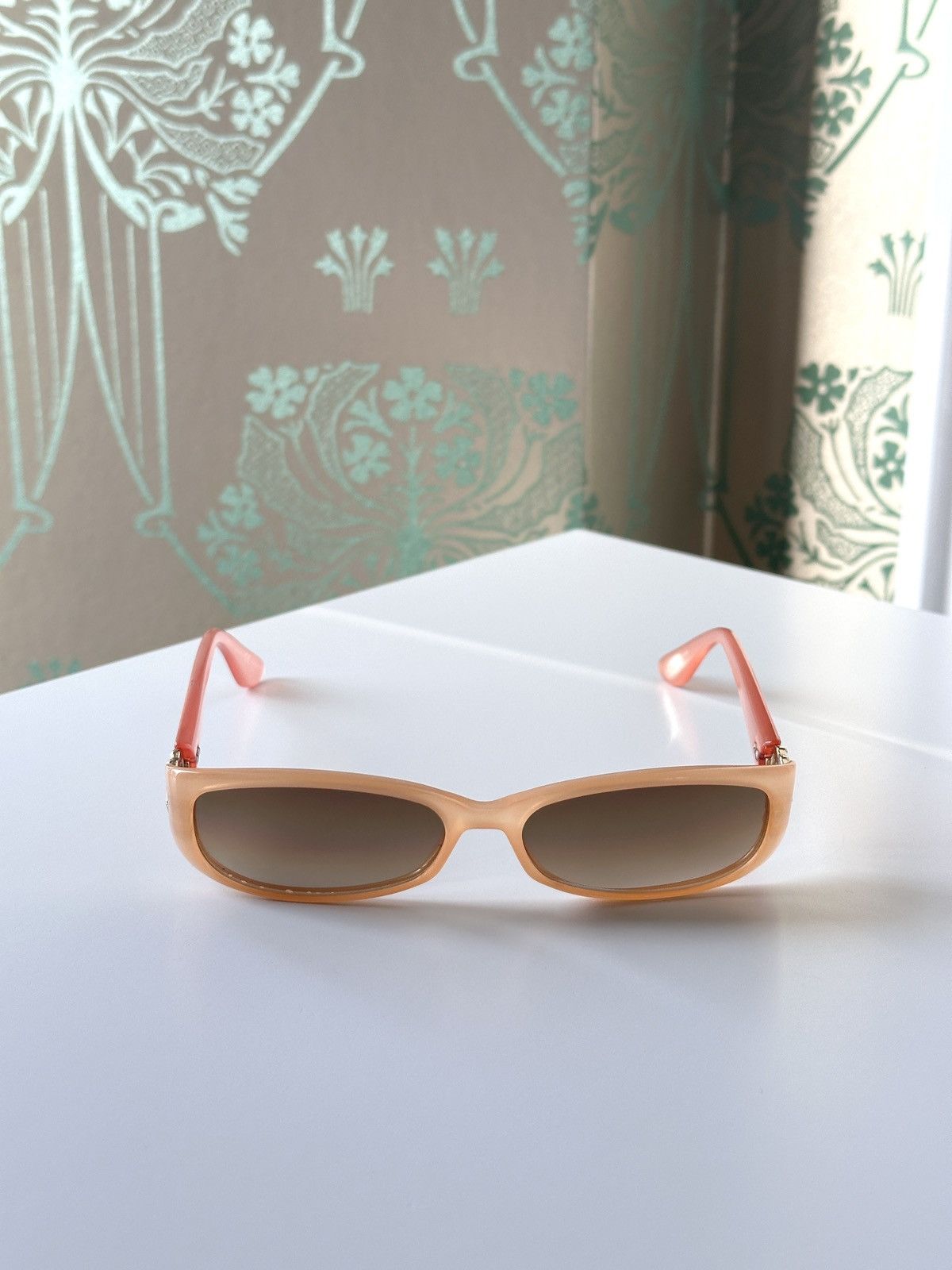 Gucci GUCCI 00’s GG Bamboo Logo Transparent Peach & Red Sunglasses Size ONE SIZE - 9 Thumbnail