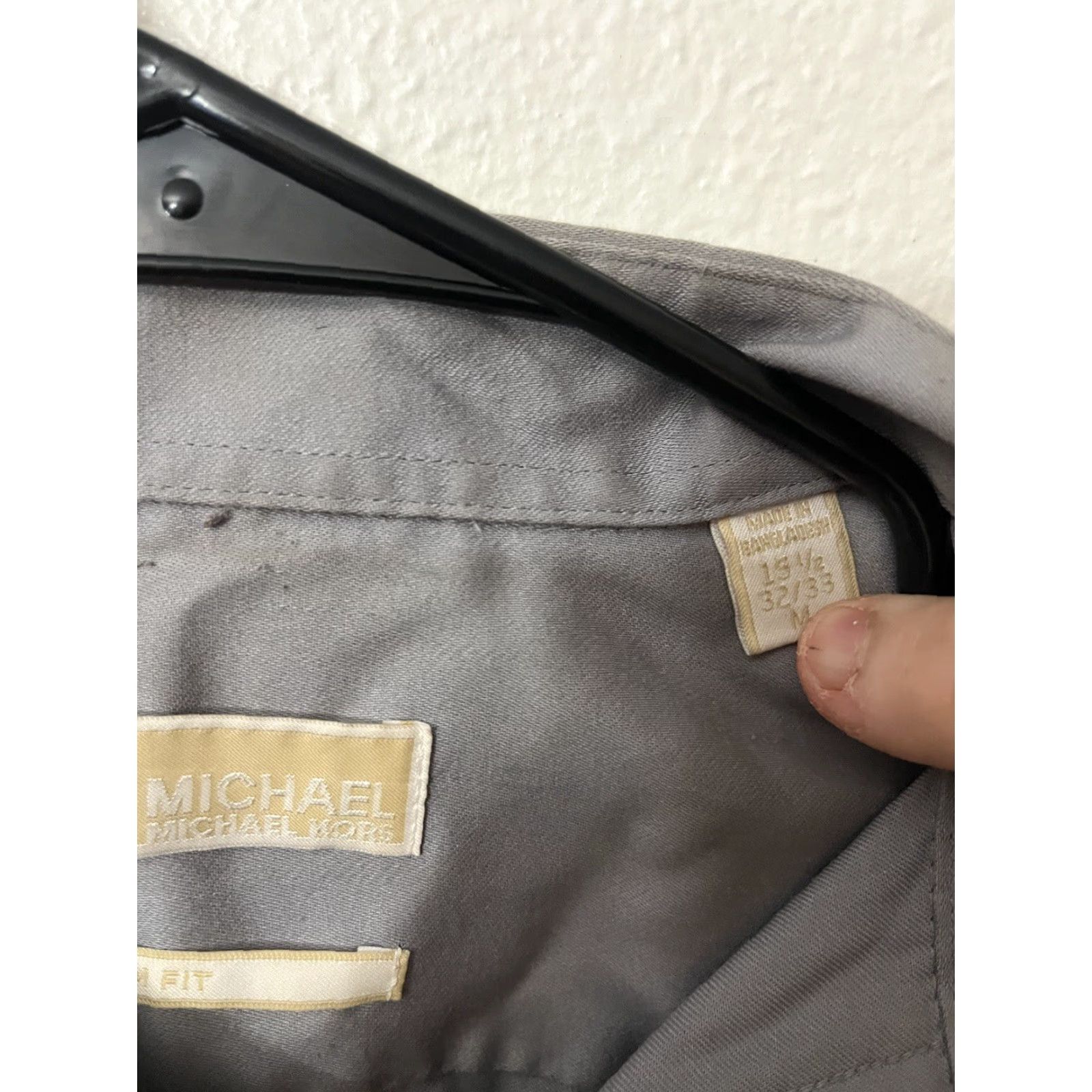 Michael Kors VINTAGE Michael Kors Shirt Men Button-Up 15.5 32/33 Gray Long Sleeve Non-Iron Modern Casual Mens Size US M / EU 48-50 / 2 - 3 Thumbnail