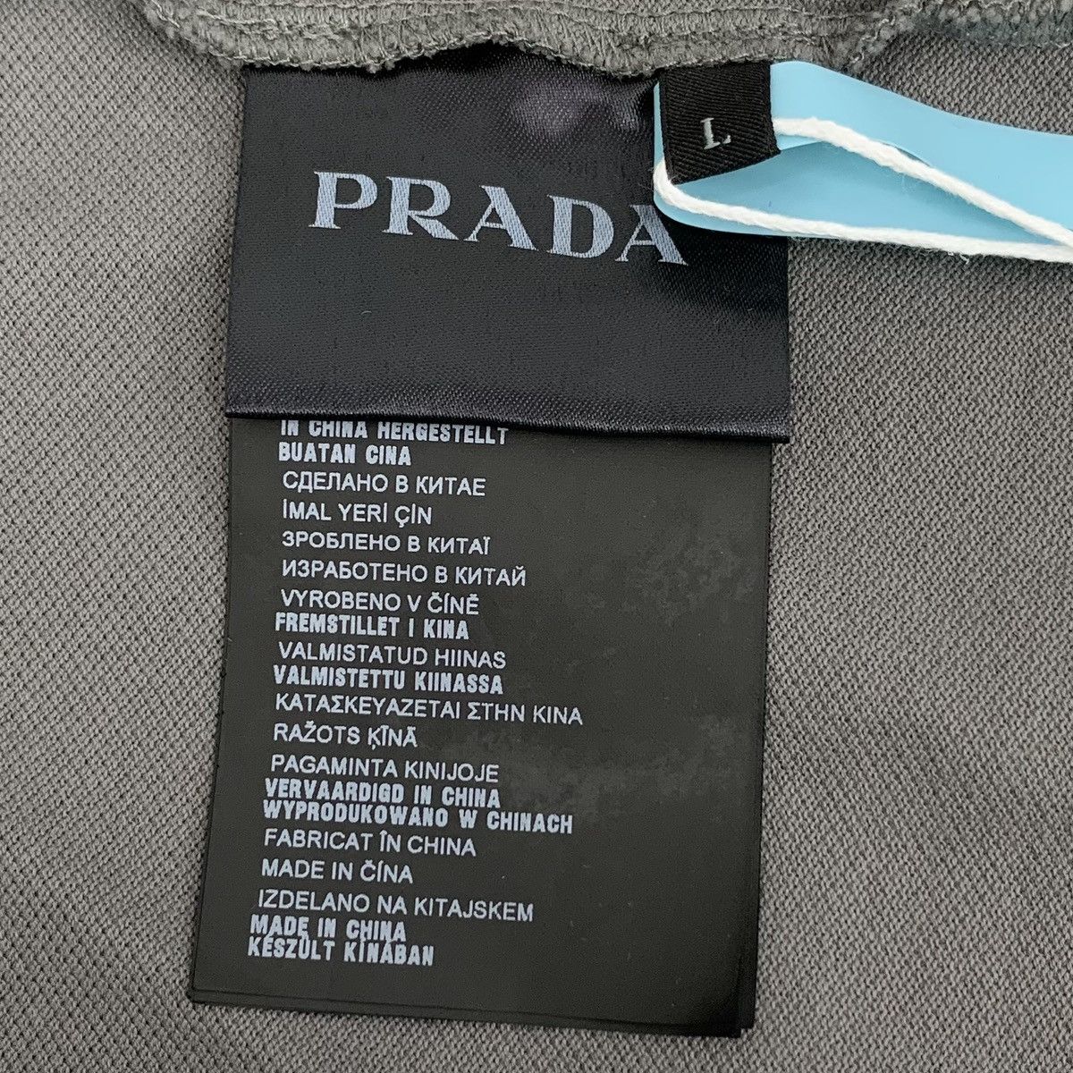 Prada Prada Collared Single-breasted Short Sleeve Polo Shirt K26WX Size US L / EU 52-54 / 3 - 7 Thumbnail