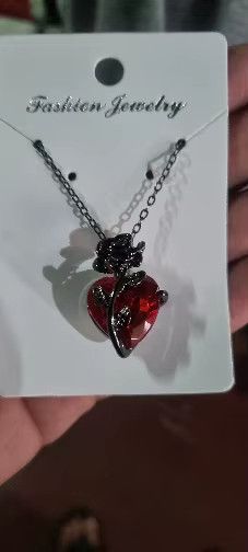 Jewelry × Vintage Gothic y2k rose red heart necklace / Y2K Jewelry Size ONE SIZE - 2 Thumbnail
