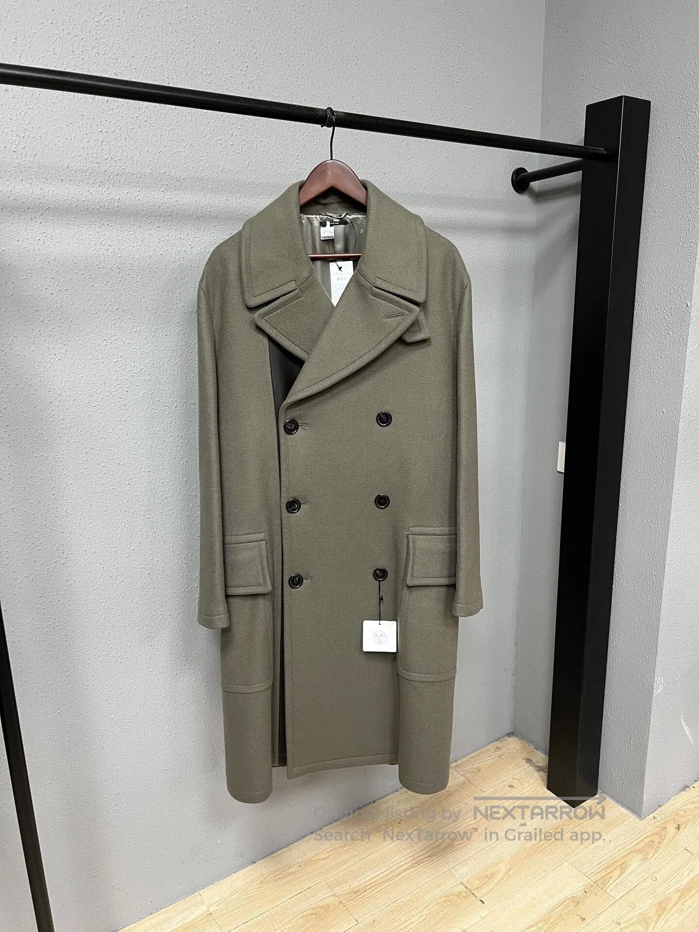 Hermes stylish hermes goatskin double-breasted coat. Size US L / EU 52-54 / 3 - 1 Thumbnail