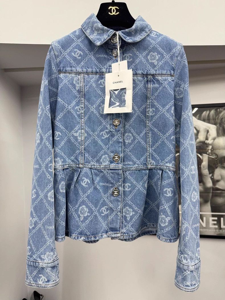 Chanel Chanel 23A blue camelia dark pattern lapel pleated denim j Size XS / US 0-2 / IT 36-38 - 1 Thumbnail