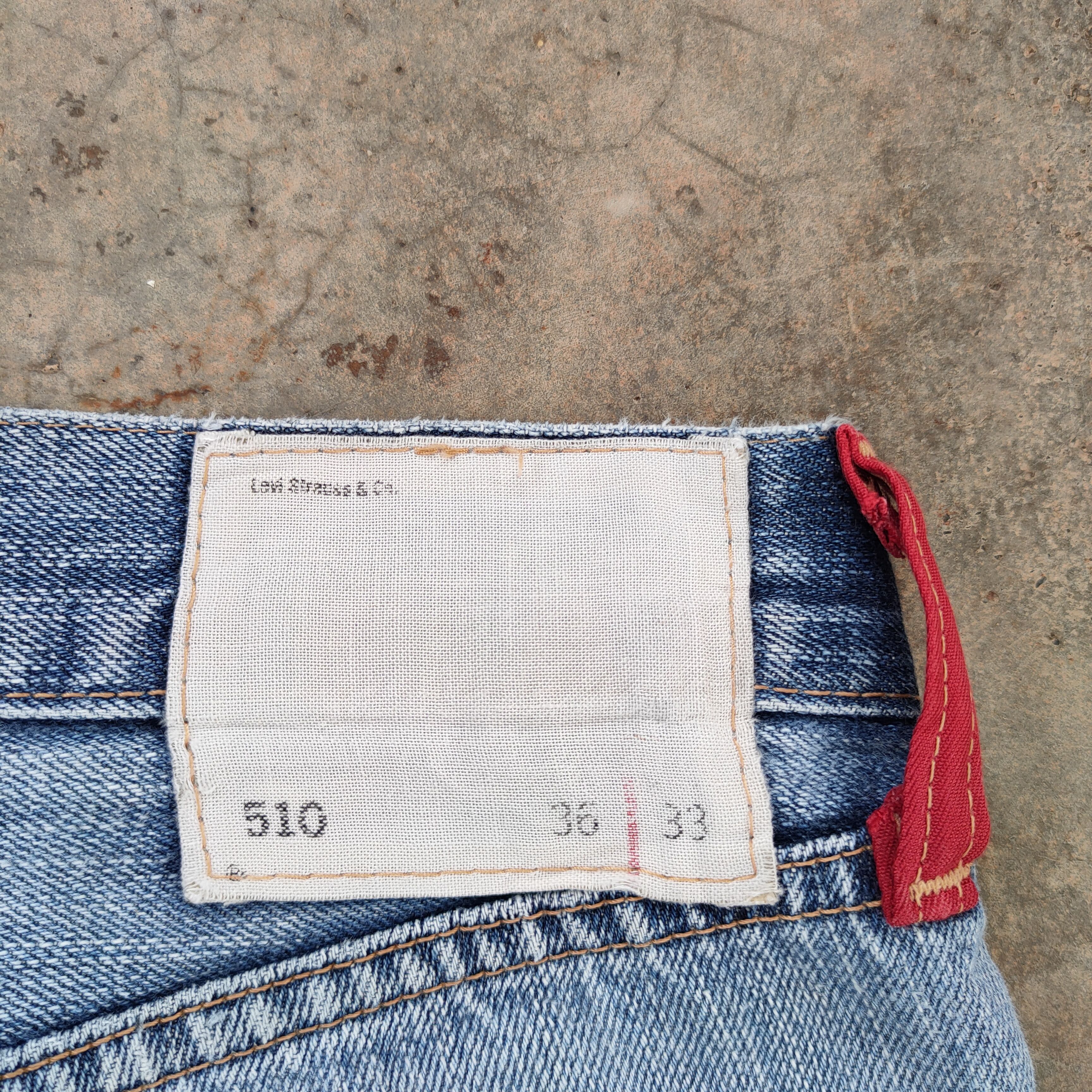 Levi's Vintage Clothing VINTAGE LEVI'S STRAUS 510 FADED RIPPED JEANS DENIM PANTS Size US 36 / EU 52 - 14 Thumbnail