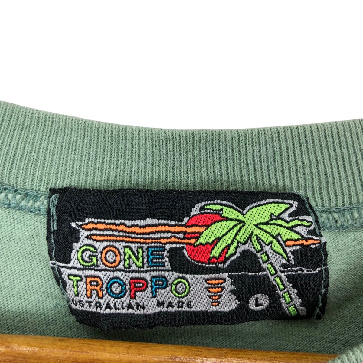 Vintage Vintage Gone Troppo Australia G’Day Surfers Paradise T-Shirt Size US L / EU 52-54 / 3 - 4 Thumbnail