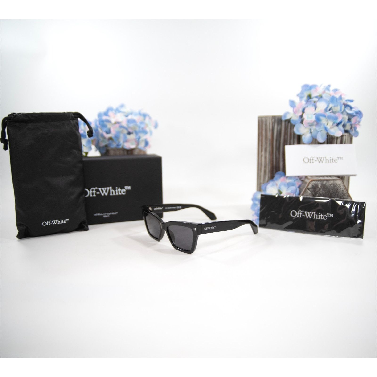Off-White Off-White OER1110 Cincinnati Black Logo Sunglasses NWT Case Size ONE SIZE - 1 Thumbnail