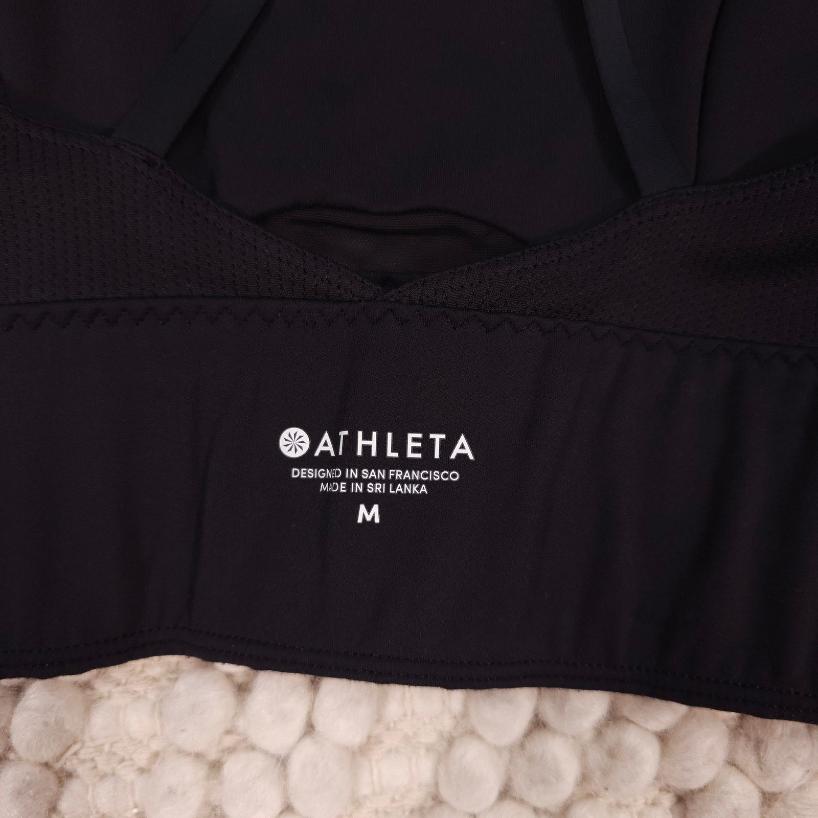 Athleta Athleta D-DD Lotus Bra In Powervita Black Sz Medium Size ONE SIZE - 8 Thumbnail
