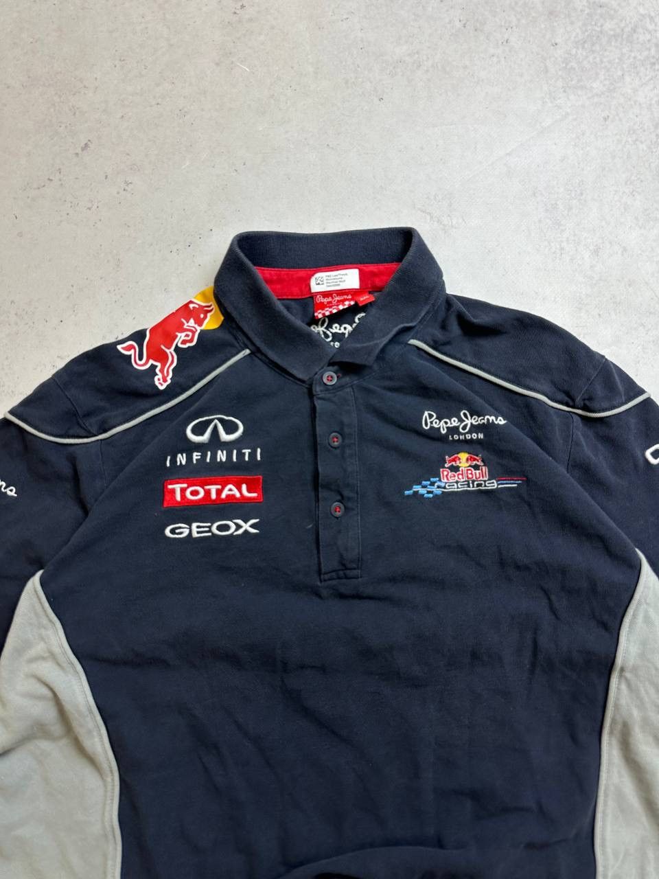 Vintage Vintage F-1 Red Bull Pepe Jeans Racing Polo Shirt Y2K XXL Size US XXL / EU 58 / 5 - 4 Thumbnail