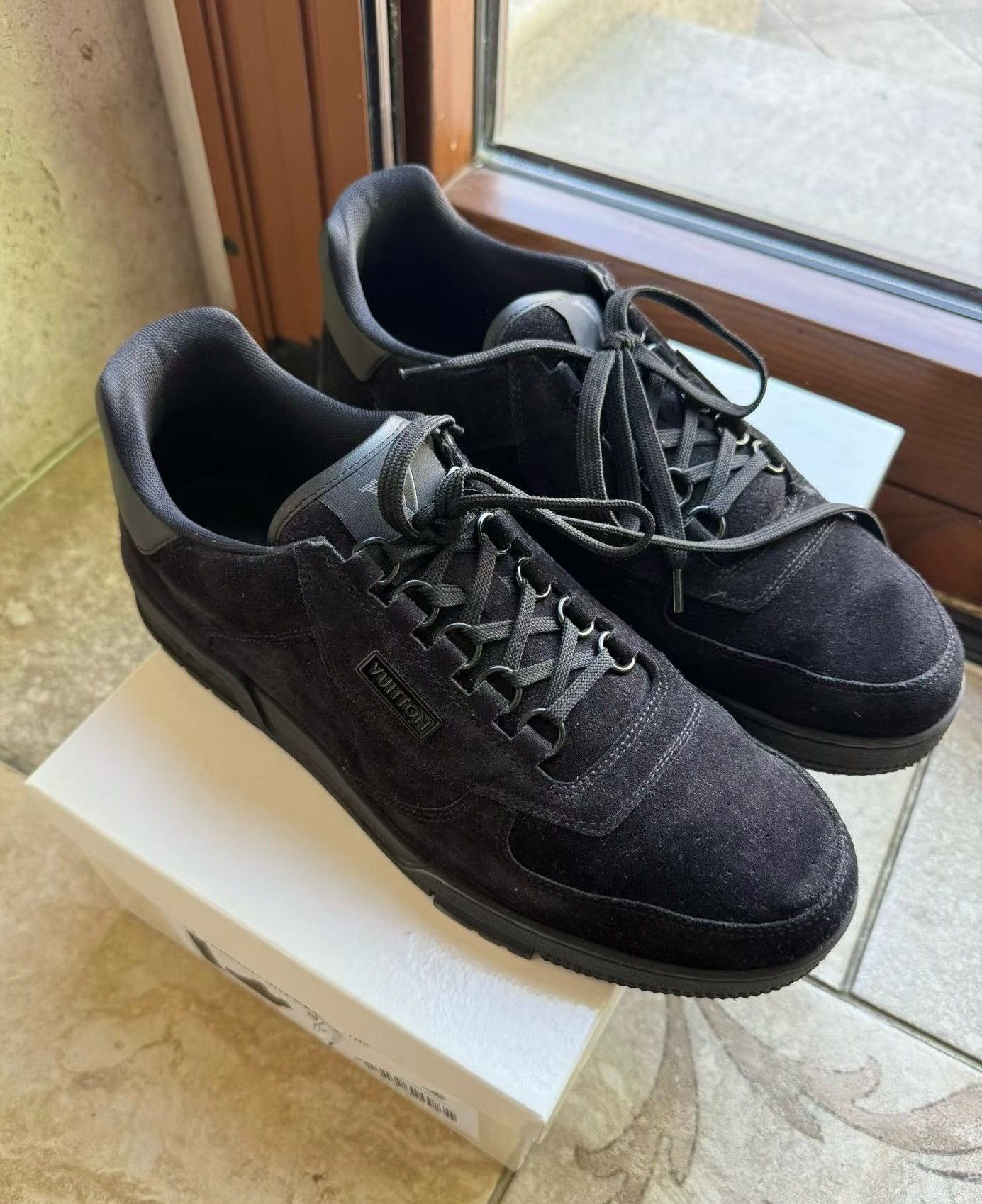 Louis Vuitton Louis Vuitton Black Suede Trainer Sneakers Size US 9 / EU 42 - 1 Thumbnail