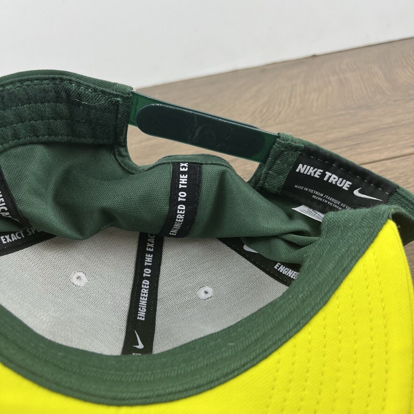 Nike Oregon Ducks Nike Hat Snapback White Cap Hat Adjustable Hat Size ONE SIZE - 16 Thumbnail
