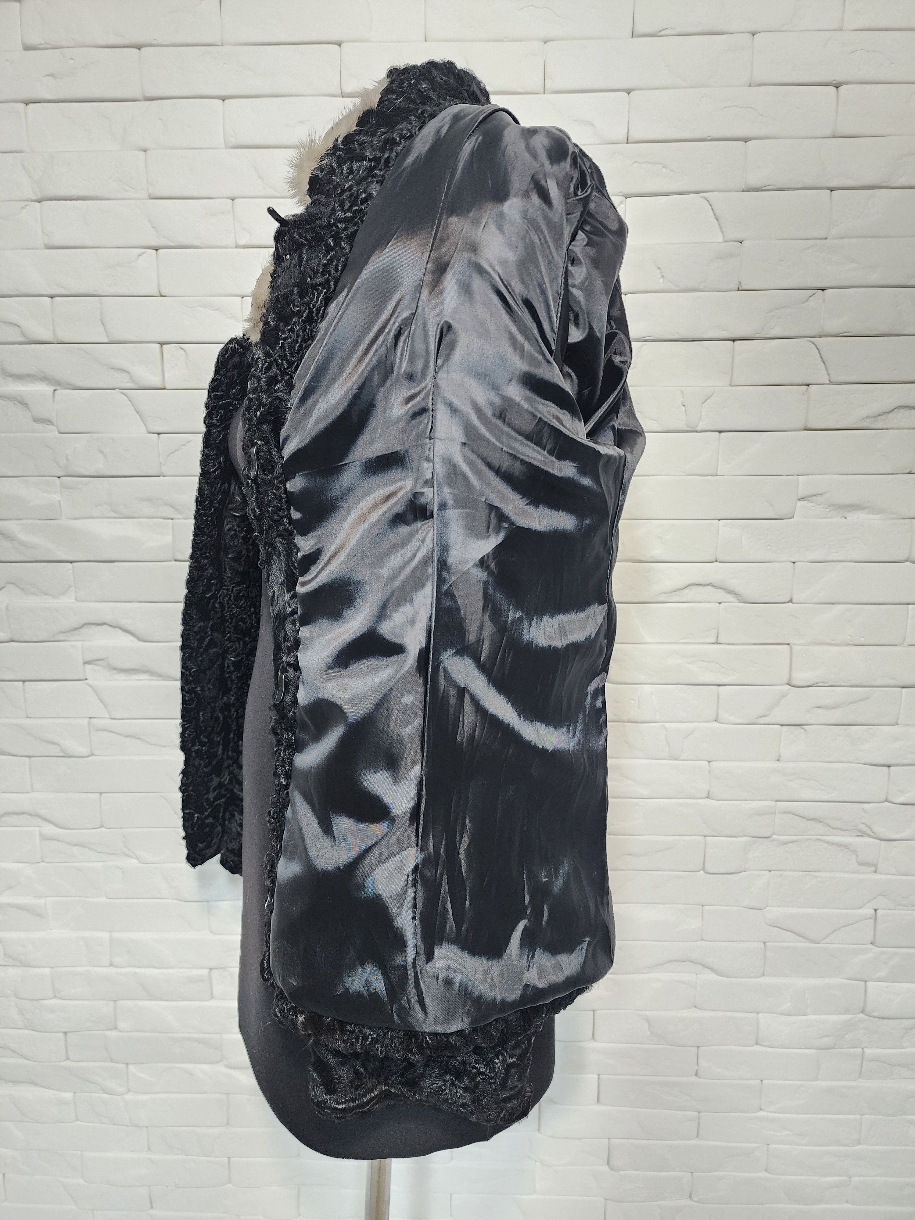 Designer Black Sheep Fur Coat Size M / US 6-8 / IT 42-44 - 9 Thumbnail