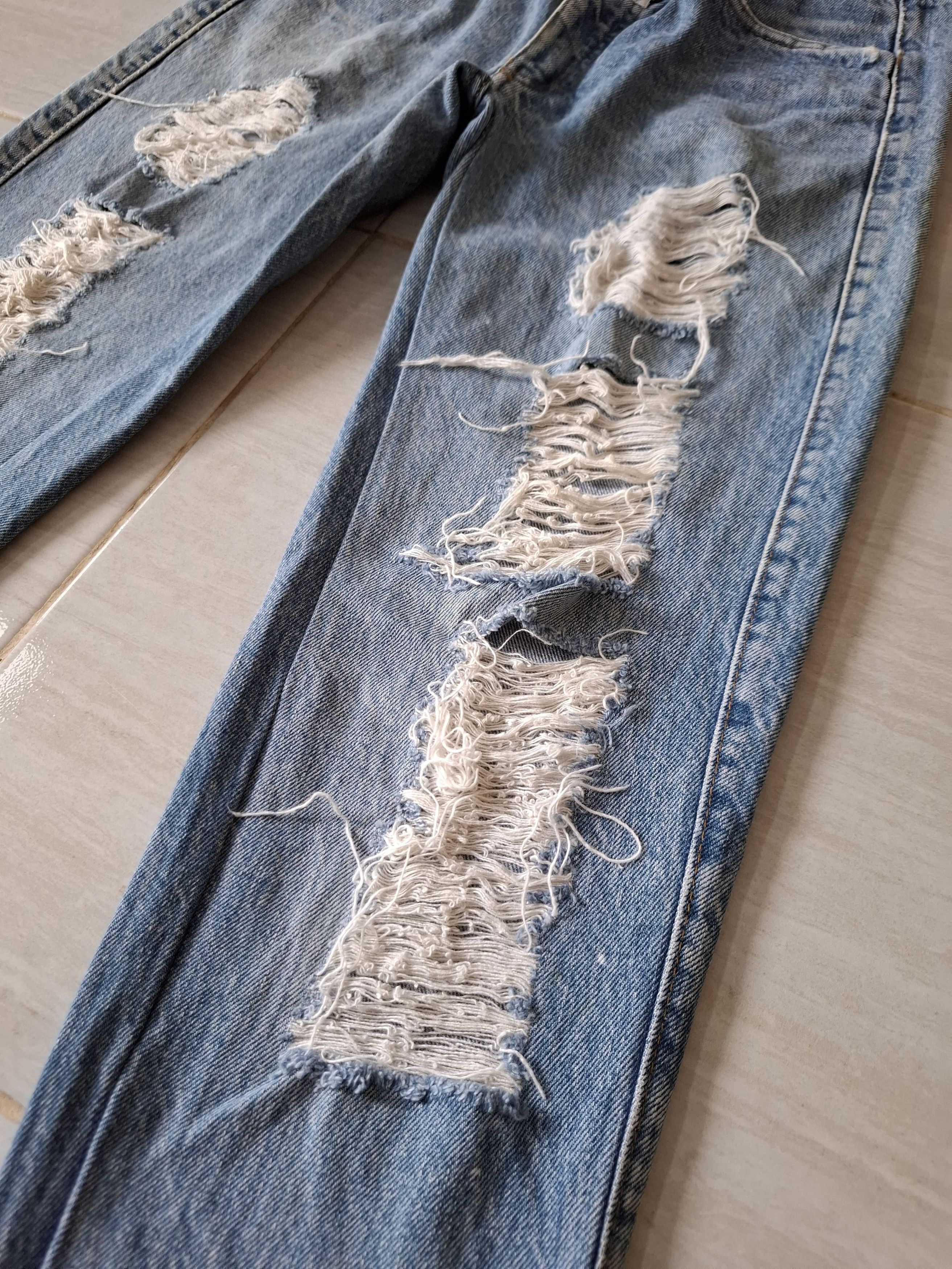 Other Distressed blue jeans Marithe Francois girbaud Size US 29 - 10 Thumbnail