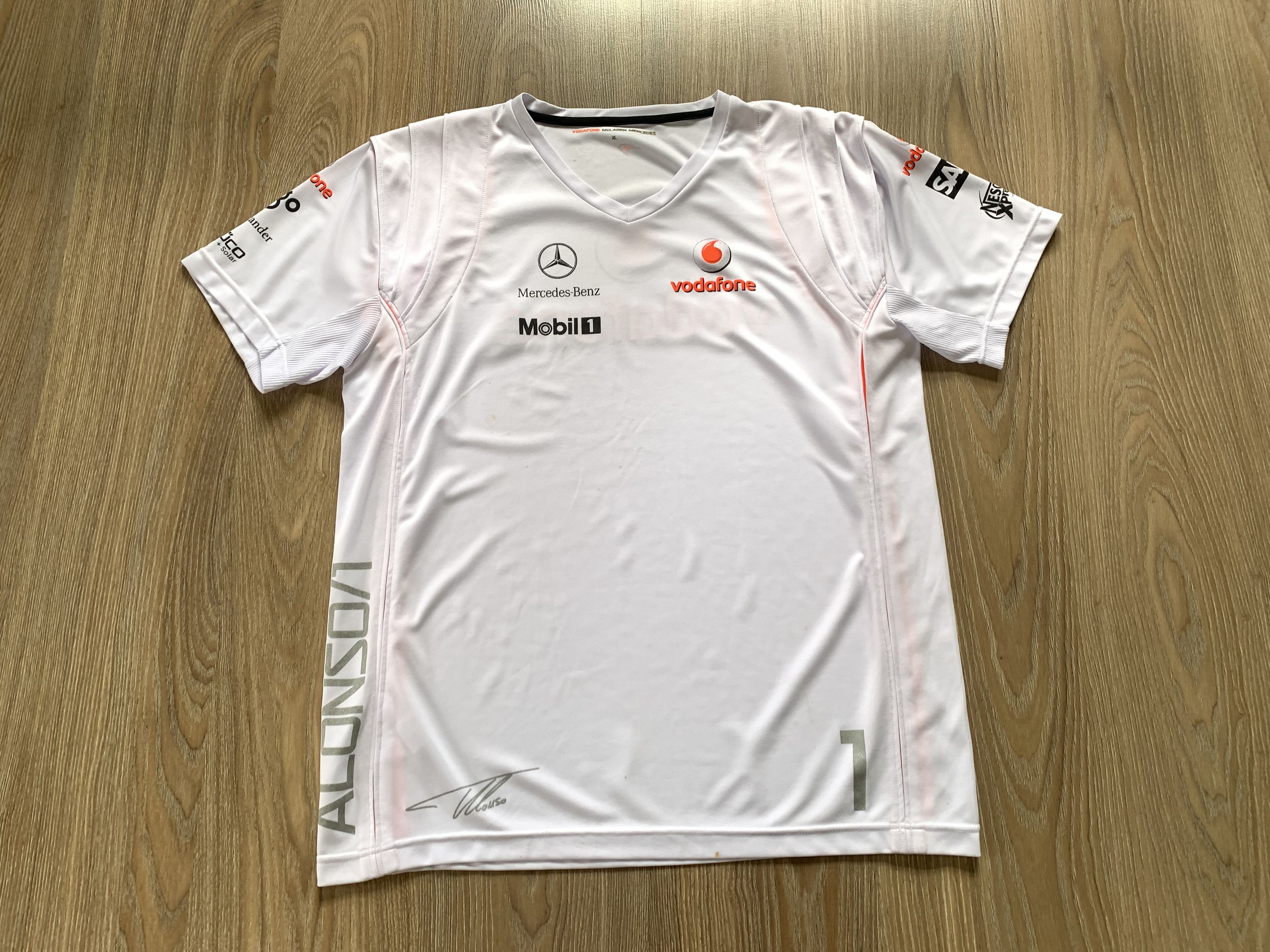 Other Vodafone McLaren Mercedes Benz Fernando Alonso T Shirt Size US XL / EU 56 / 4 - 2 Thumbnail