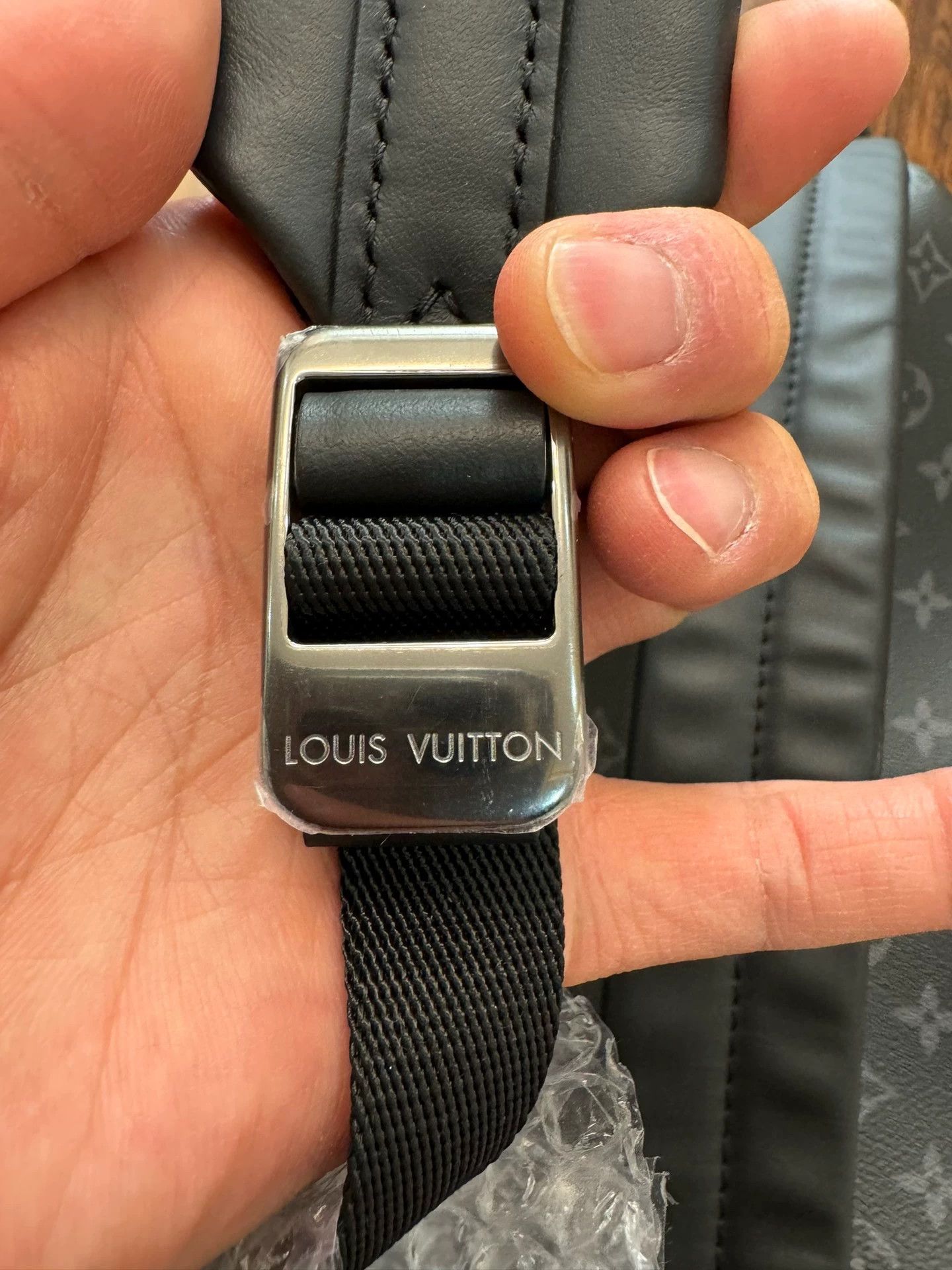 Louis Vuitton LV Discovery MM Backpack New with Tags & Dust Bag Size ONE SIZE - 5 Thumbnail