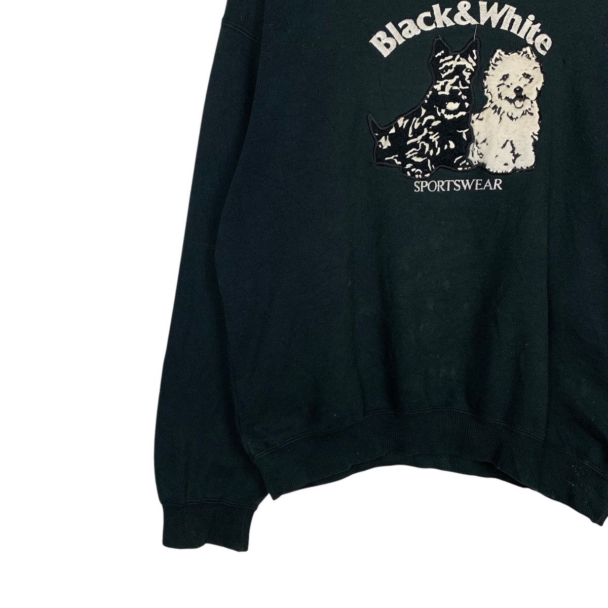 Japanese Brand BLACK & WHITE Embroidery Puppies Logo Sweatshirt #1875-C82 Size US M / EU 48-50 / 2 - 3 Thumbnail